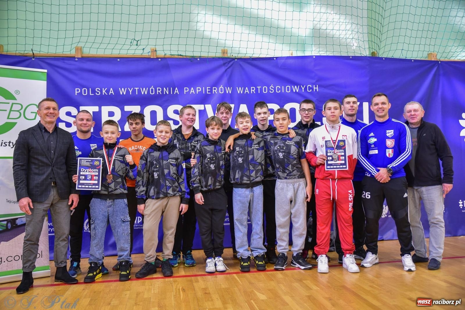 Zdjęcie w galerii na portalu naszraciborz.pl: Z dwoma medalami unici kończą mistrzostwa Polski U-14 wiadomości z regionu