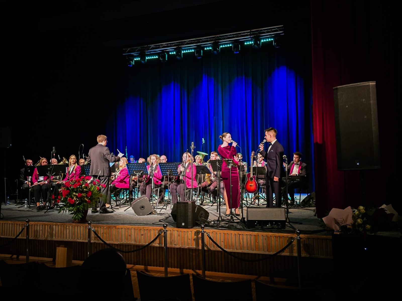 Zdjęcie w galerii na portalu naszraciborz.pl: Dekada muzycznych podróży z Orkiestrą Dętą gm. Nędza wiadomości z regionu