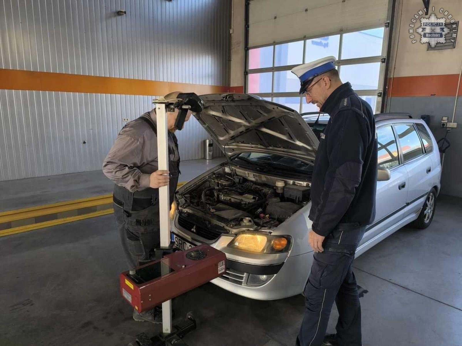 Zdjęcie w galerii na portalu naszraciborz.pl: Kolejne kontrole ustawień świateł samochodowych za nami wiadomości z regionu