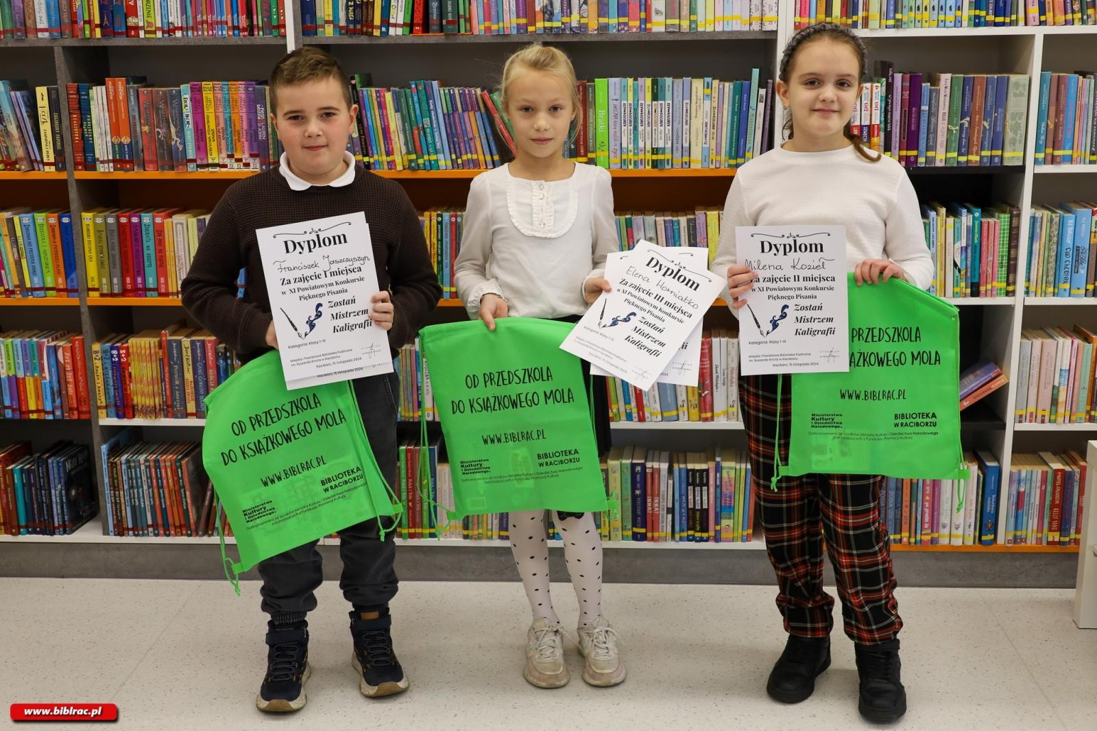 Zdjęcie w galerii na portalu naszraciborz.pl: Zostań Mistrzem Kaligrafii. Relacja z konkursu wiadomości z regionu