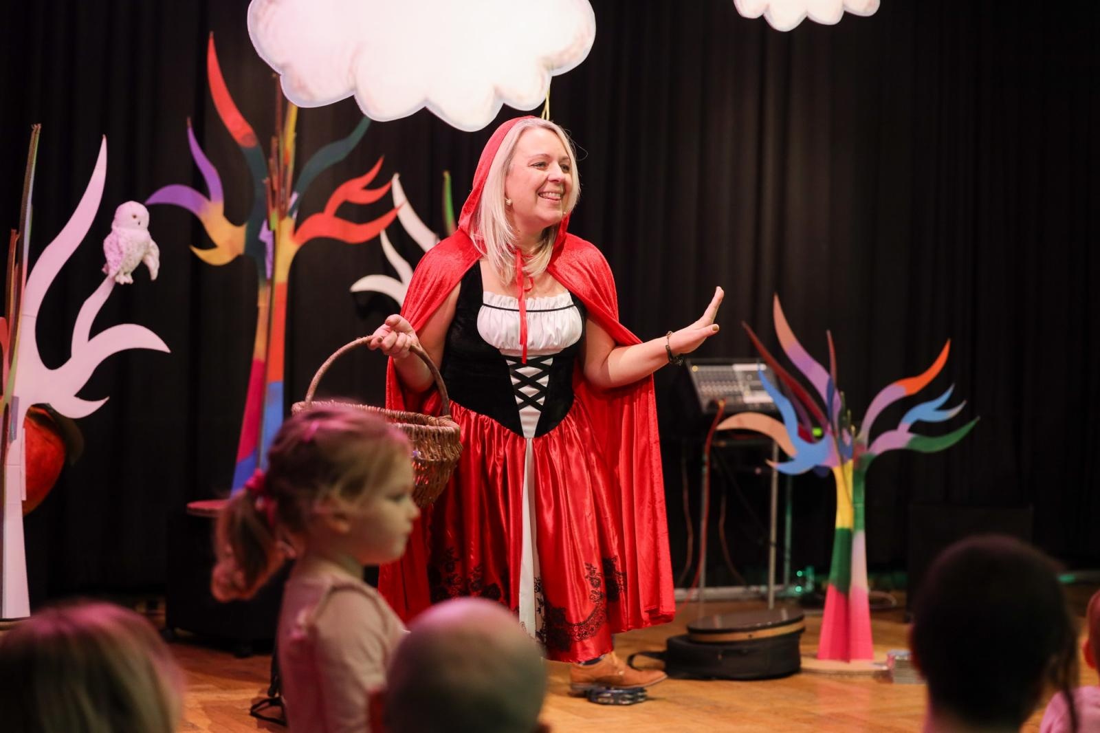 Zdjęcie w galerii na portalu naszraciborz.pl: Maluchy w krainie dźwięku i TRZY PROSIACZKI zapraszają na bajkowe spotkanie  wiadomości z regionu