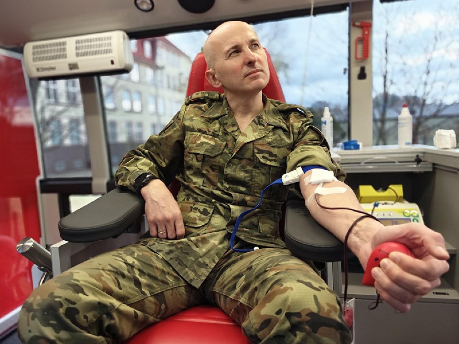 Zdjęcie w galerii na portalu naszraciborz.pl: Kolejne oddane litry Pogranicznej Grupy Krwi ze Śląskiego Oddziału Straży Granicznej w Raciborzu wiadomości z regionu