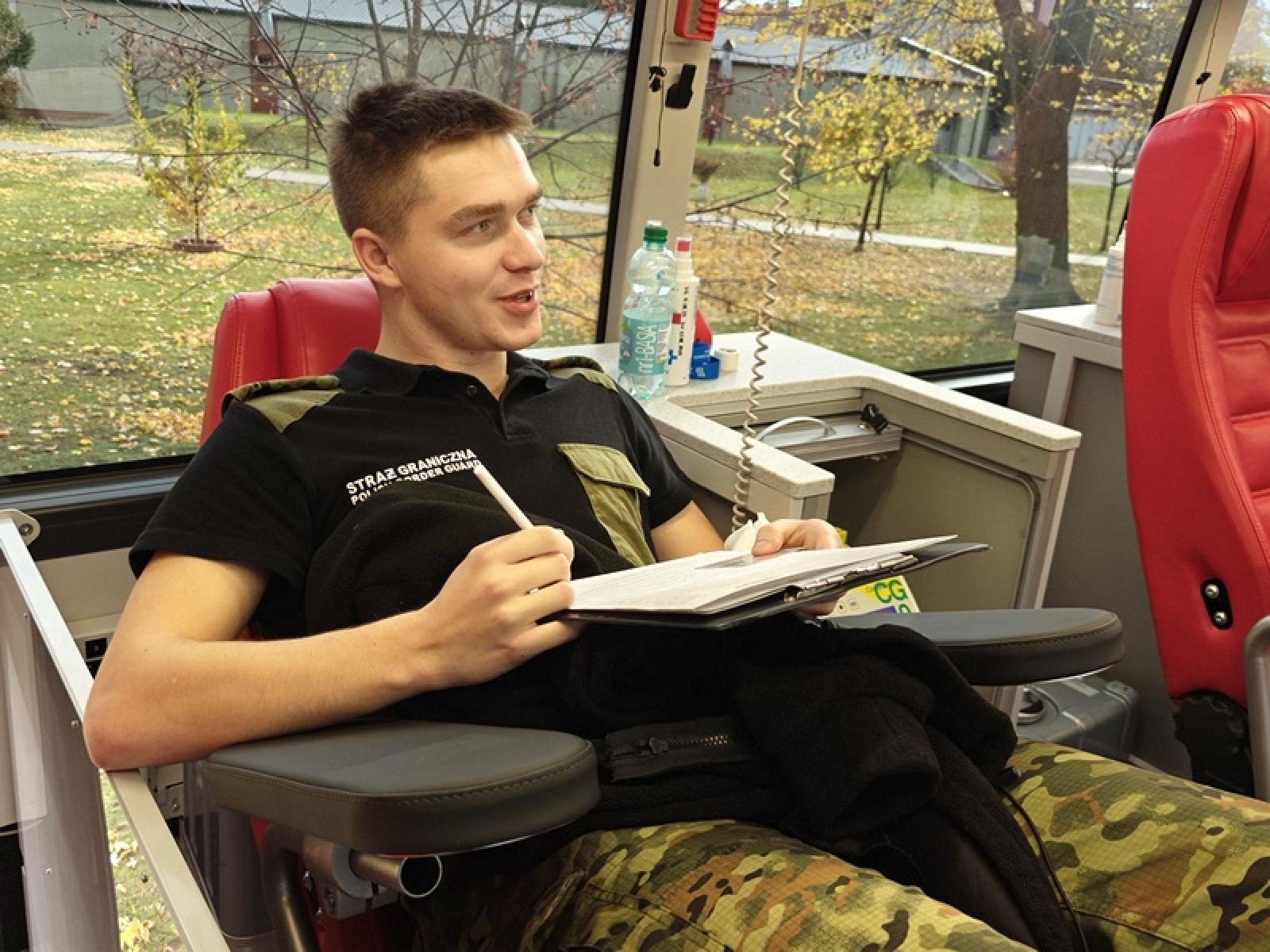 Zdjęcie w galerii na portalu naszraciborz.pl: Kolejne oddane litry Pogranicznej Grupy Krwi ze Śląskiego Oddziału Straży Granicznej w Raciborzu wiadomości z regionu