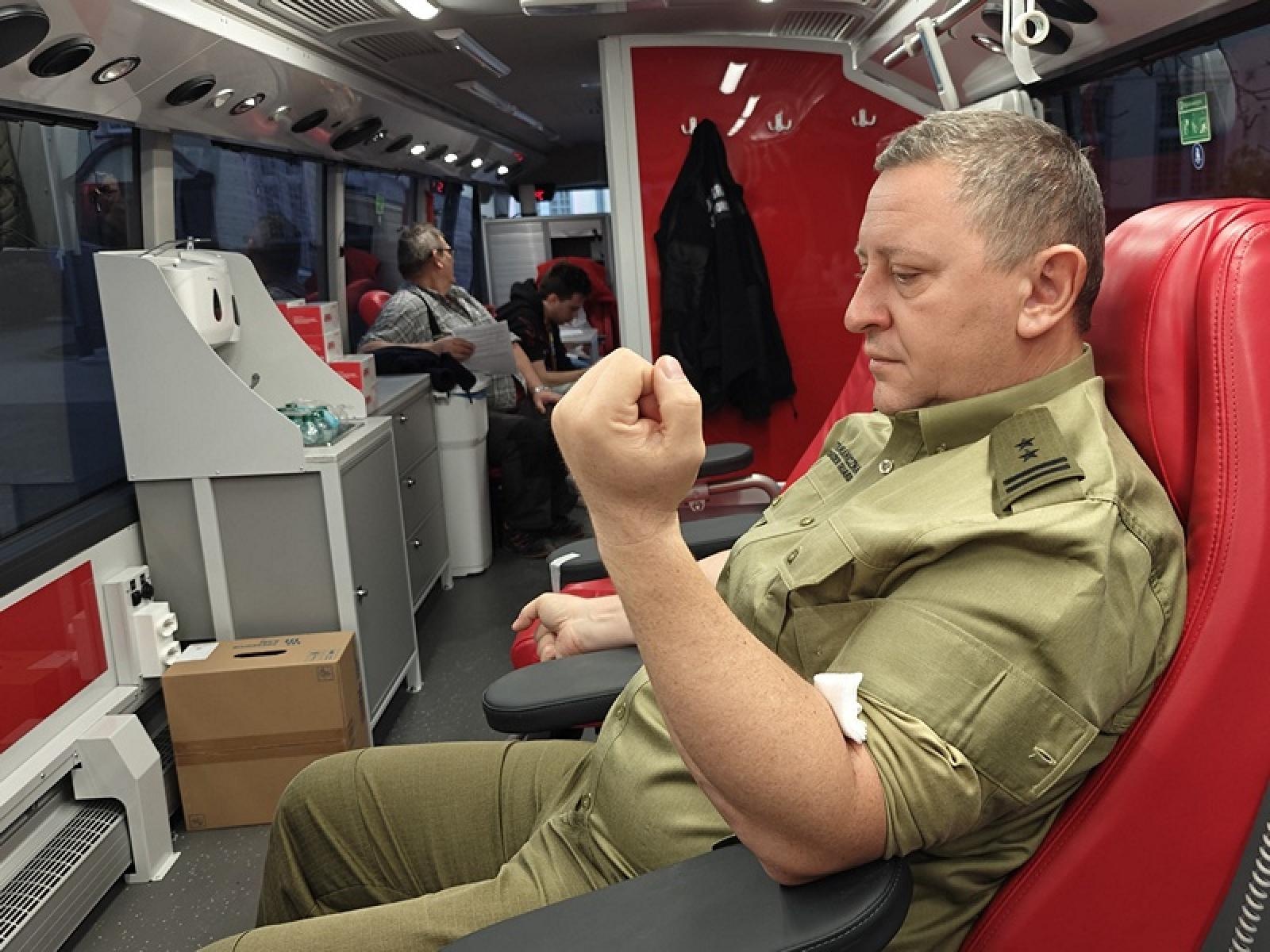 Zdjęcie w galerii na portalu naszraciborz.pl: Kolejne oddane litry Pogranicznej Grupy Krwi ze Śląskiego Oddziału Straży Granicznej w Raciborzu wiadomości z regionu