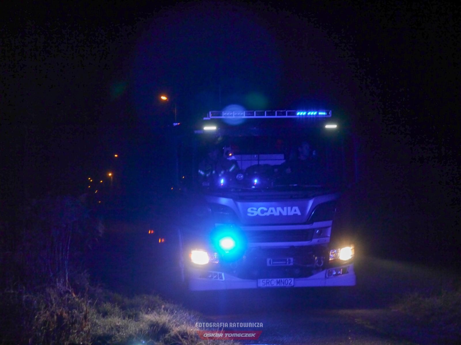 Zdjęcie w galerii na portalu naszraciborz.pl: Olej na jezdni na Jabłoniowej w Nędzy [FOTO] wiadomości z regionu