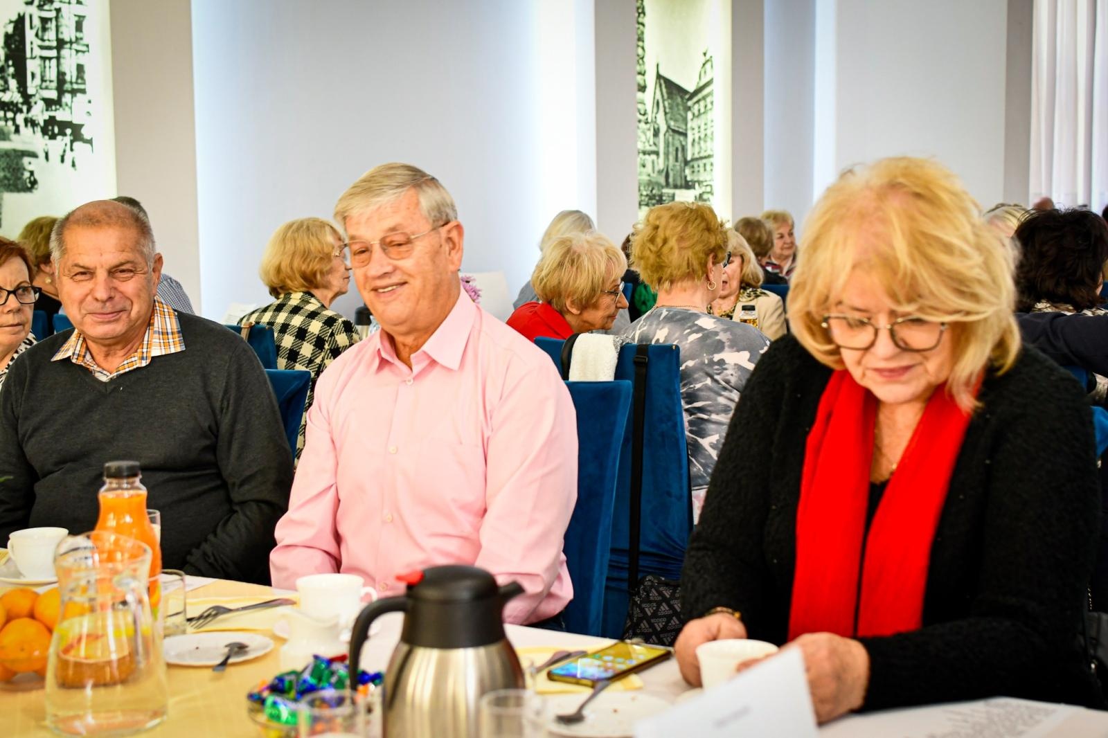 Zdjęcie w galerii na portalu naszraciborz.pl: Dzień Seniora w Restauracji Raciborska wiadomości z regionu