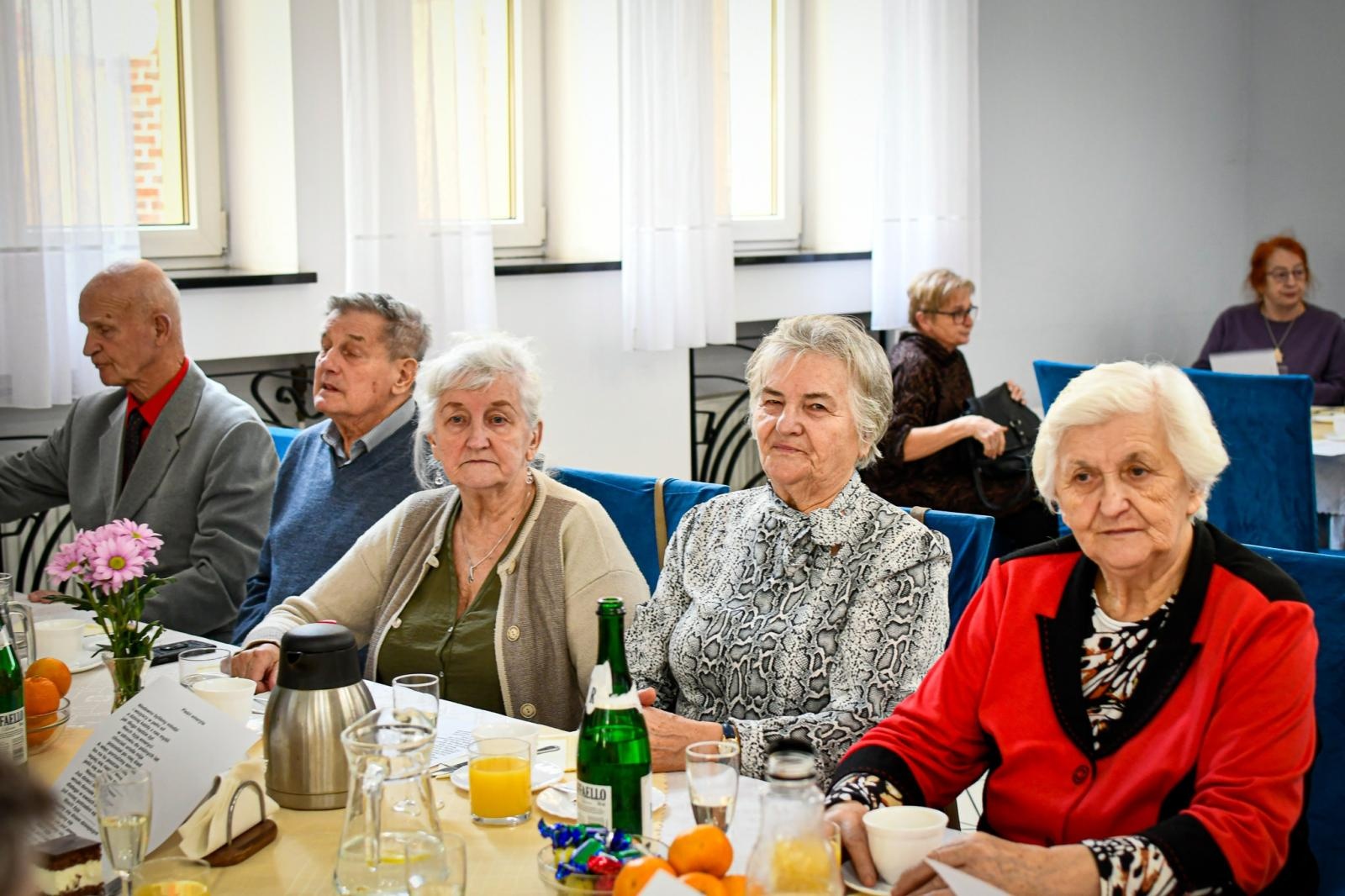 Zdjęcie w galerii na portalu naszraciborz.pl: Dzień Seniora w Restauracji Raciborska wiadomości z regionu