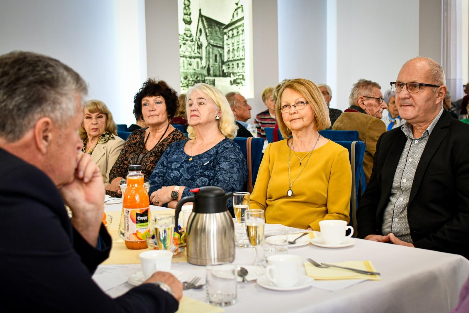 Zdjęcie w galerii na portalu naszraciborz.pl: Dzień Seniora w Restauracji Raciborska wiadomości z regionu