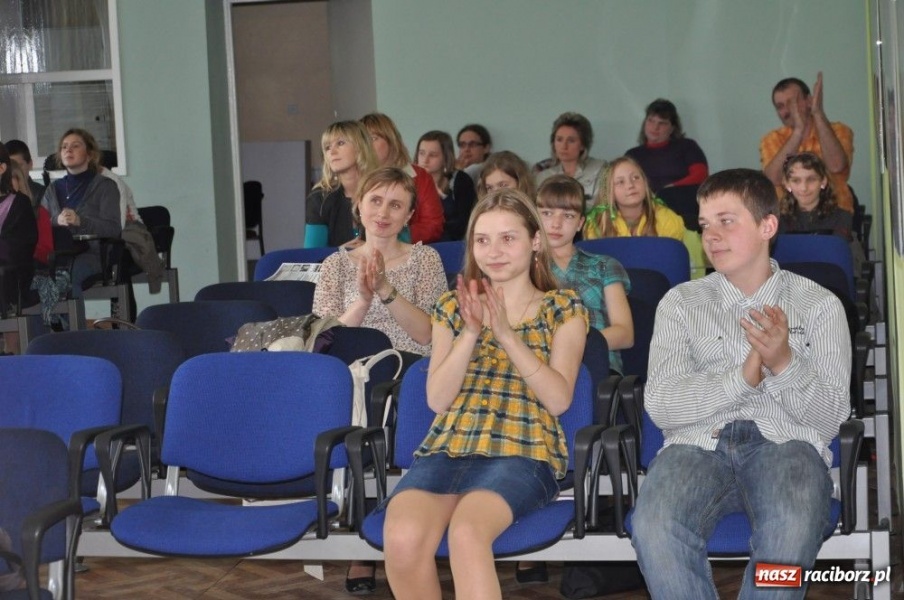 Zdjęcie w galerii na portalu naszraciborz.pl: Artystów w powiecie nie brakuje wiadomości z regionu