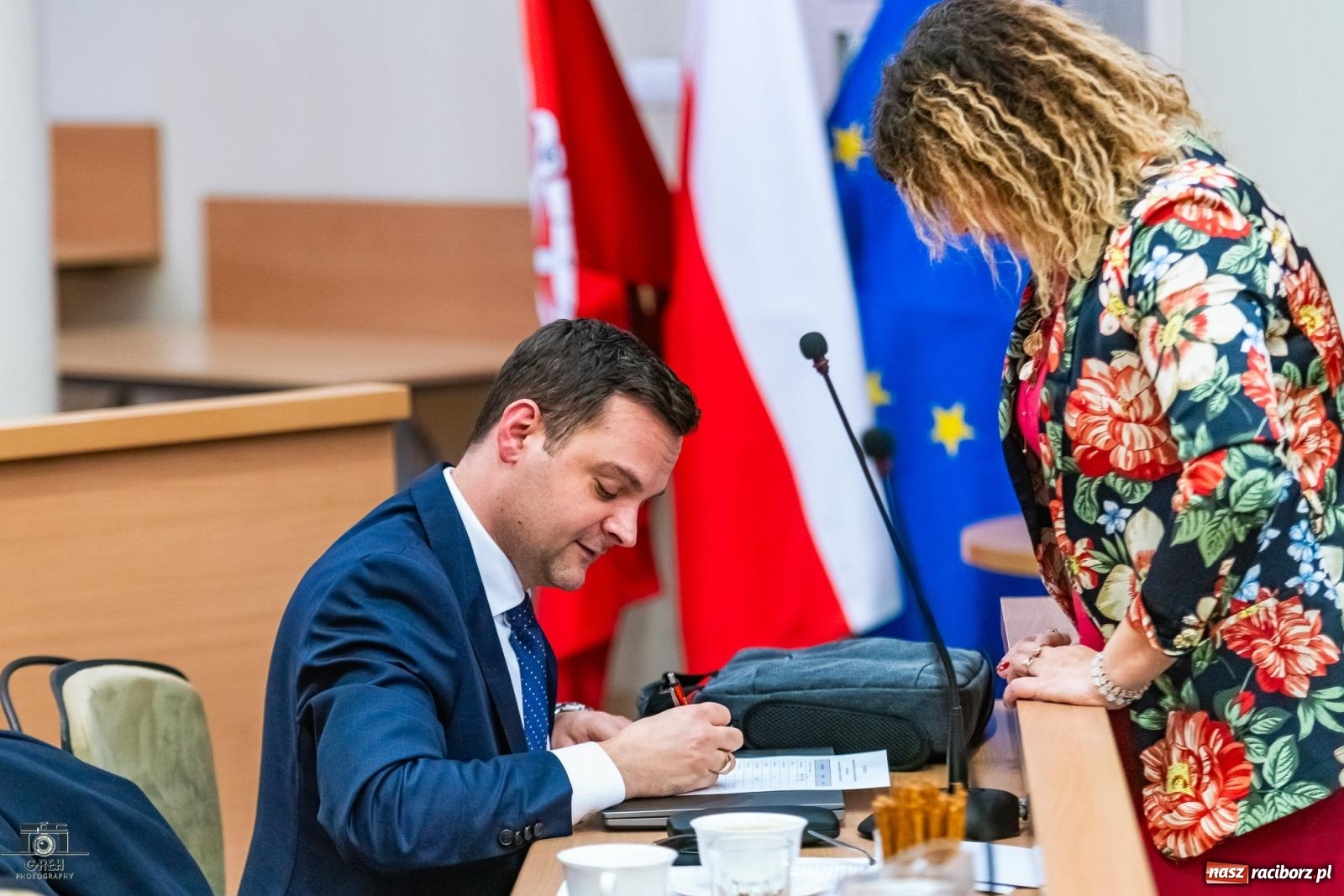 Zdjęcie w galerii na portalu naszraciborz.pl: Czytelników przybywa, imprez dużo, ale pensje stoją w miejscu wiadomości z regionu