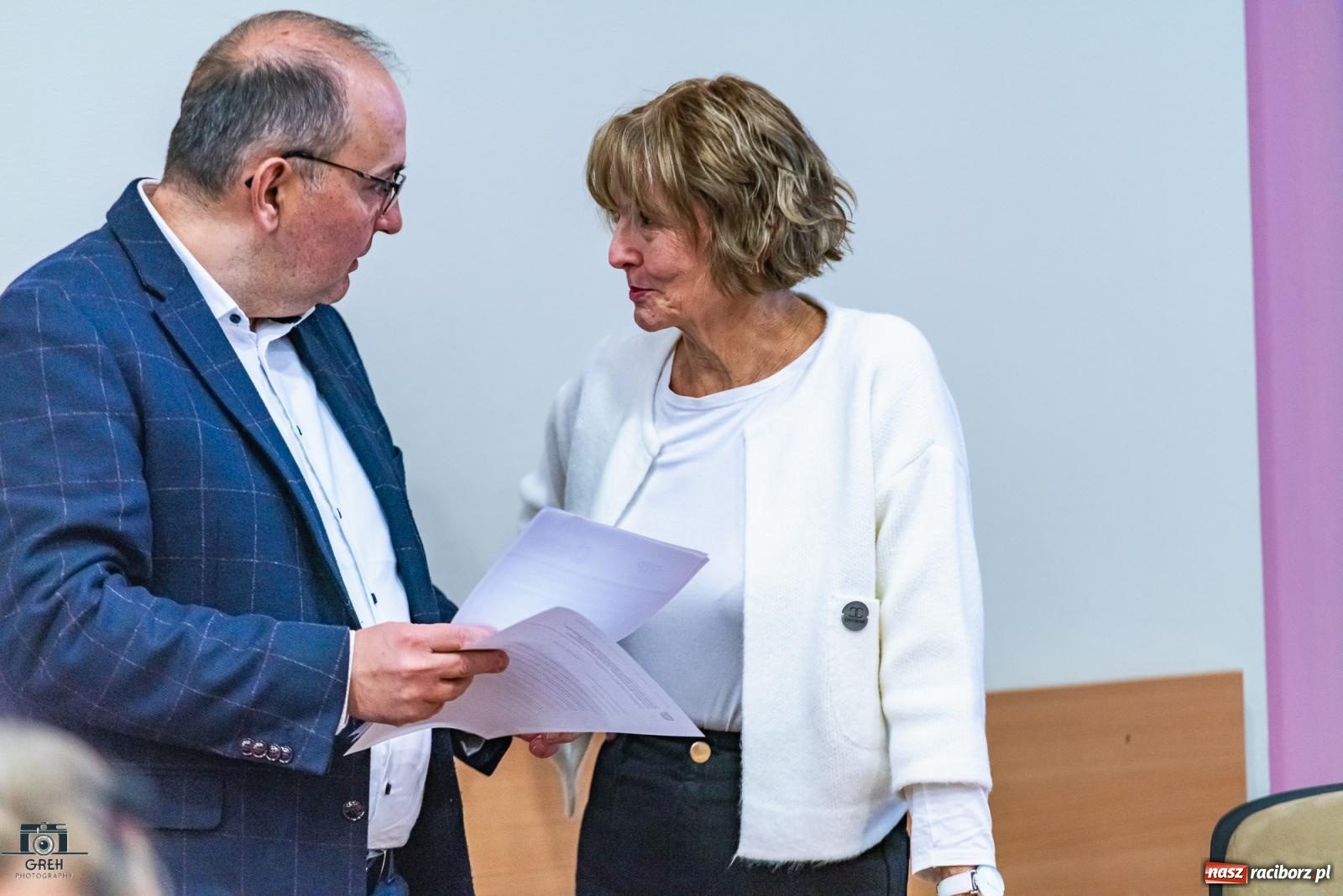 Zdjęcie w galerii na portalu naszraciborz.pl: Czytelników przybywa, imprez dużo, ale pensje stoją w miejscu wiadomości z regionu