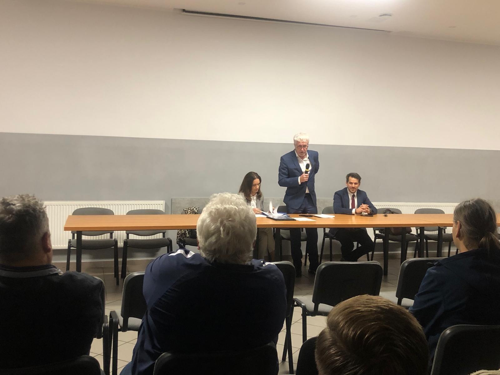 Zdjęcie w galerii na portalu naszraciborz.pl: Prezydent dziękuje mieszkańcom za obecność na spotkaniach dzielnicowych wiadomości z regionu