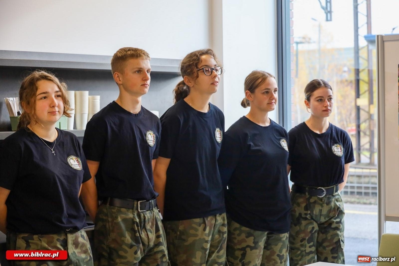 Zdjęcie w galerii na portalu naszraciborz.pl: Na nowym dworcu PKP otwarto Stację Młodych wiadomości z regionu