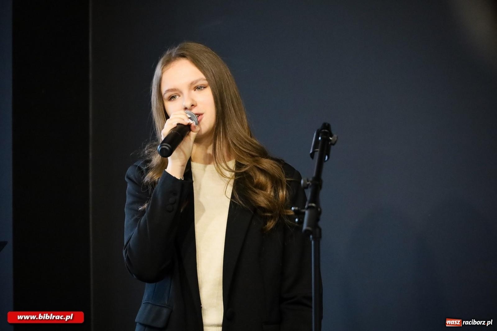 Zdjęcie w galerii na portalu naszraciborz.pl: Na nowym dworcu PKP otwarto Stację Młodych wiadomości z regionu