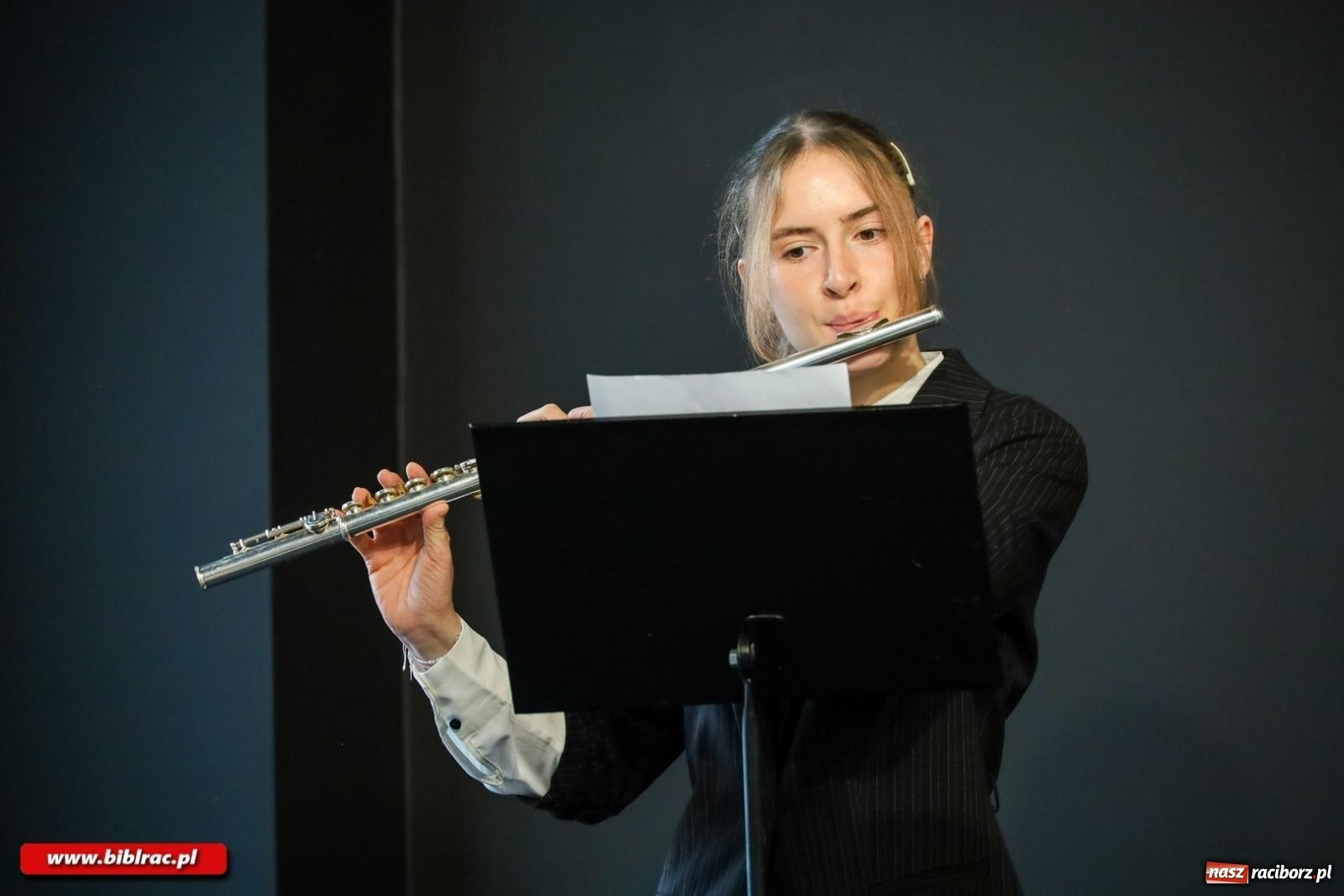 Zdjęcie w galerii na portalu naszraciborz.pl: Na nowym dworcu PKP otwarto Stację Młodych wiadomości z regionu