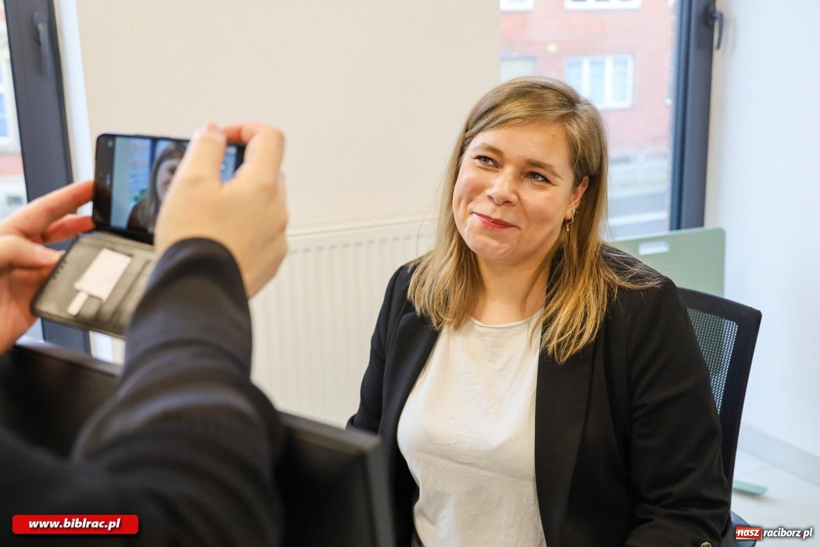 Zdjęcie w galerii na portalu naszraciborz.pl: Na nowym dworcu PKP otwarto Stację Młodych wiadomości z regionu