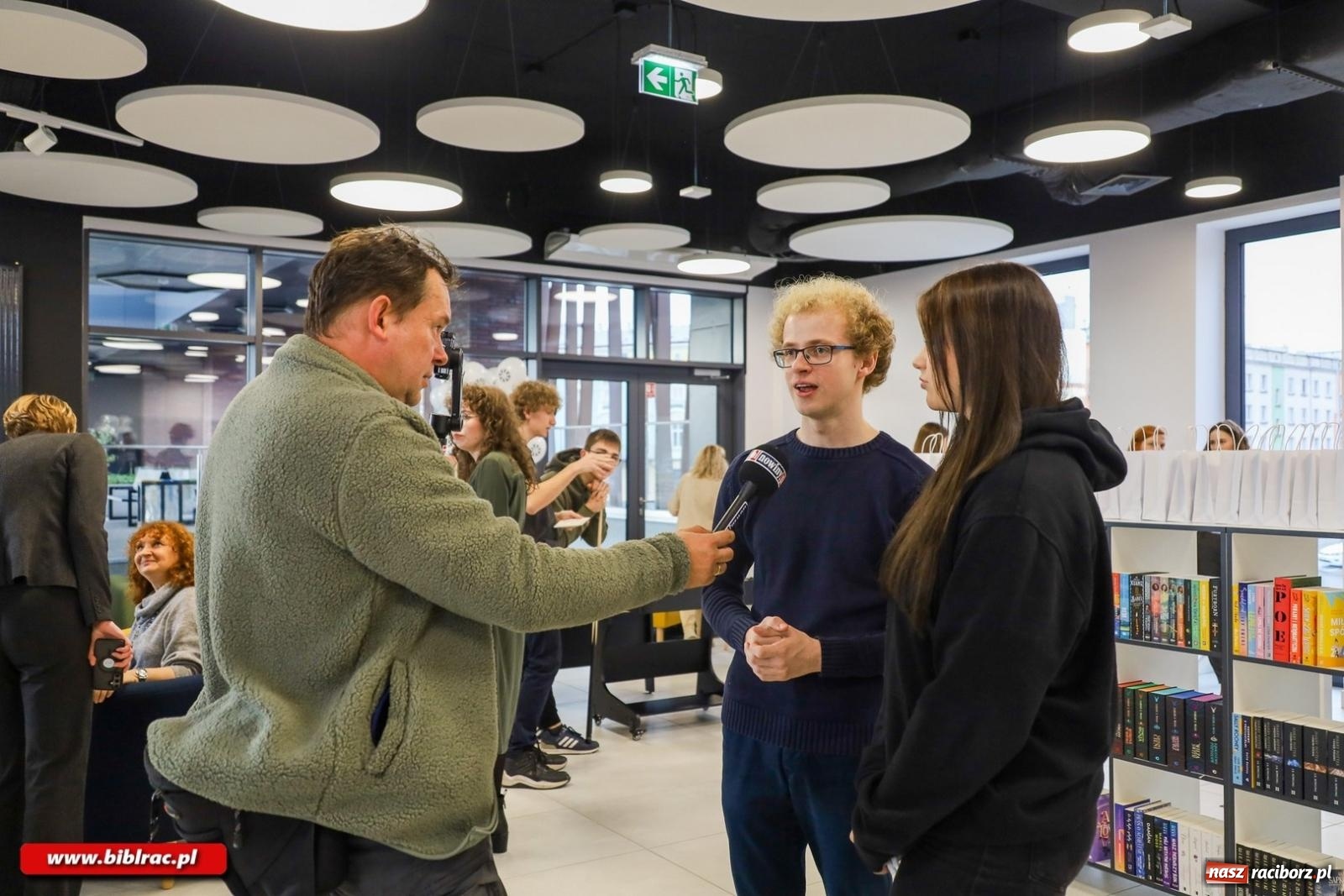 Zdjęcie w galerii na portalu naszraciborz.pl: Na nowym dworcu PKP otwarto Stację Młodych wiadomości z regionu