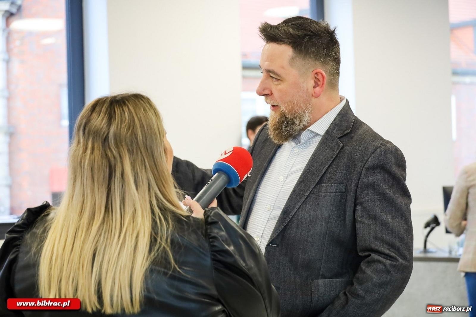 Zdjęcie w galerii na portalu naszraciborz.pl: Na nowym dworcu PKP otwarto Stację Młodych wiadomości z regionu