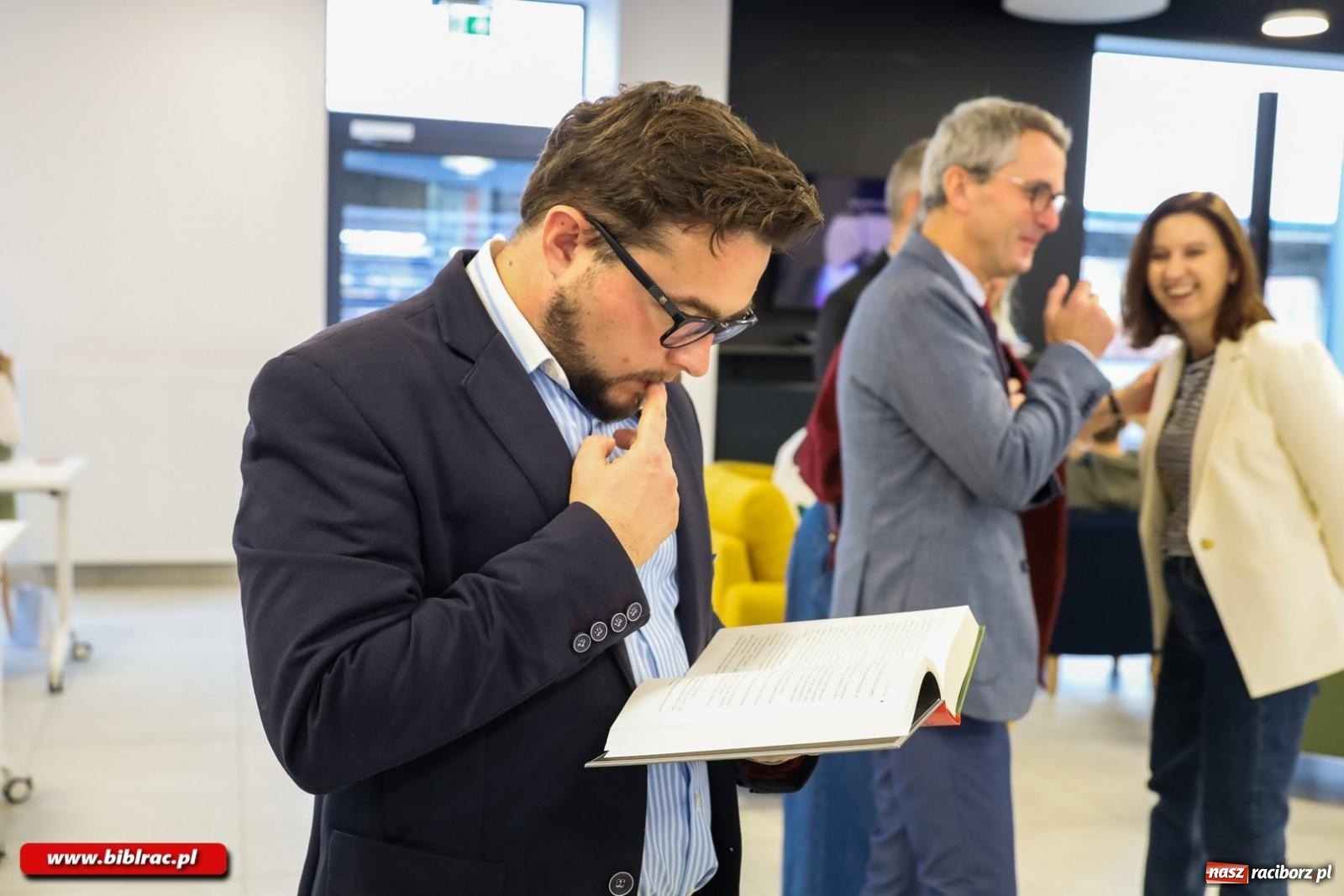 Zdjęcie w galerii na portalu naszraciborz.pl: Na nowym dworcu PKP otwarto Stację Młodych wiadomości z regionu