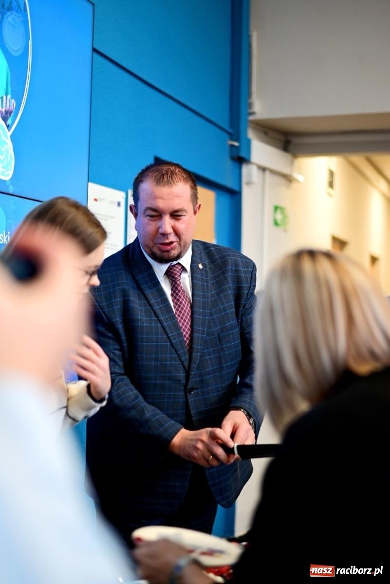 Zdjęcie w galerii na portalu naszraciborz.pl: Międzynarodowy Dzień Studenta 2024 w ANS – podsumowanie wydarzenia wiadomości z regionu