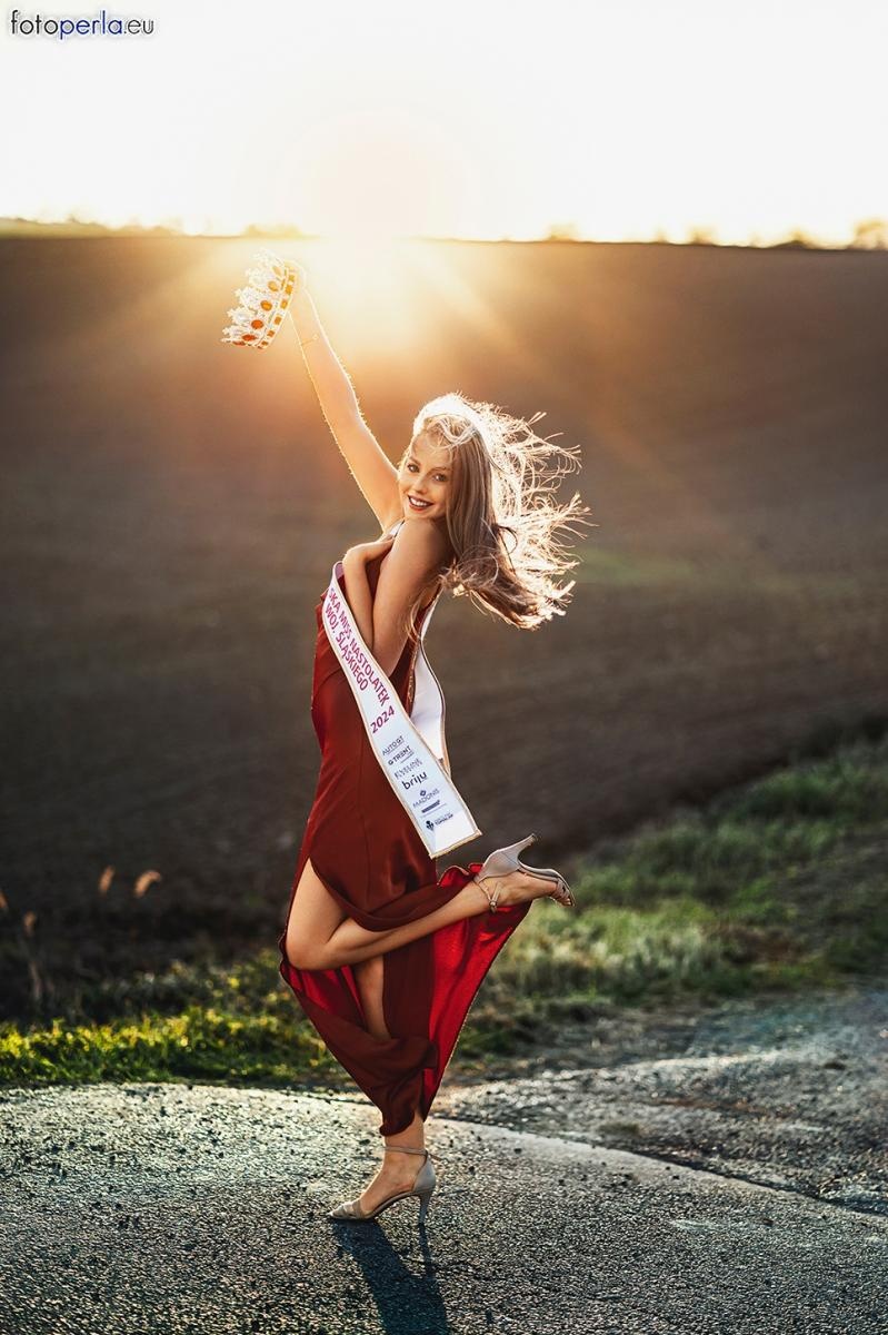 Zdjęcie w galerii na portalu naszraciborz.pl: Sukces Laury Pieczarek w Ogólnopolskim Finale Miss Polski Nastolatek 2024 wiadomości z regionu