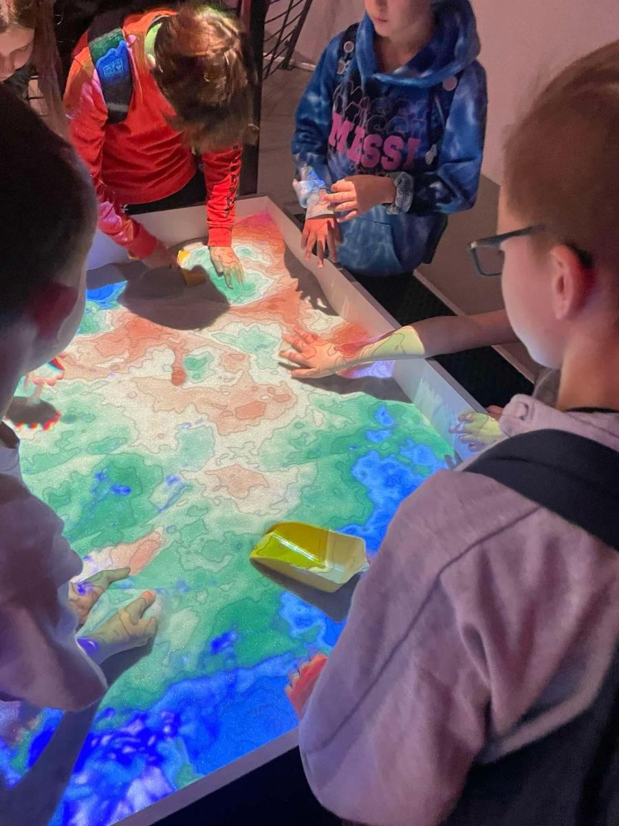 Zdjęcie w galerii na portalu naszraciborz.pl: Z Orlika na Stadion – wielka przygoda uczniów z Tworkowa na PGE Narodowym wiadomości z regionu