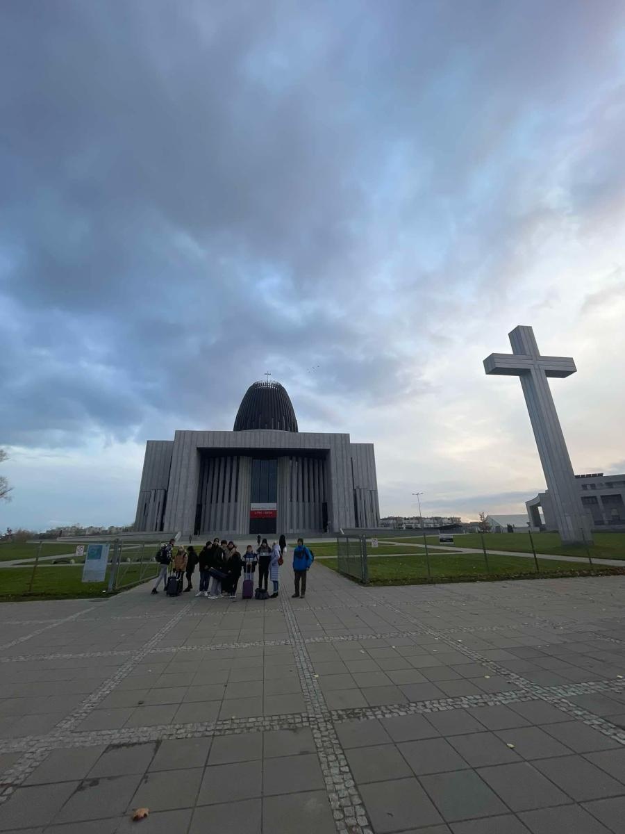 Zdjęcie w galerii na portalu naszraciborz.pl: Z Orlika na Stadion – wielka przygoda uczniów z Tworkowa na PGE Narodowym wiadomości z regionu