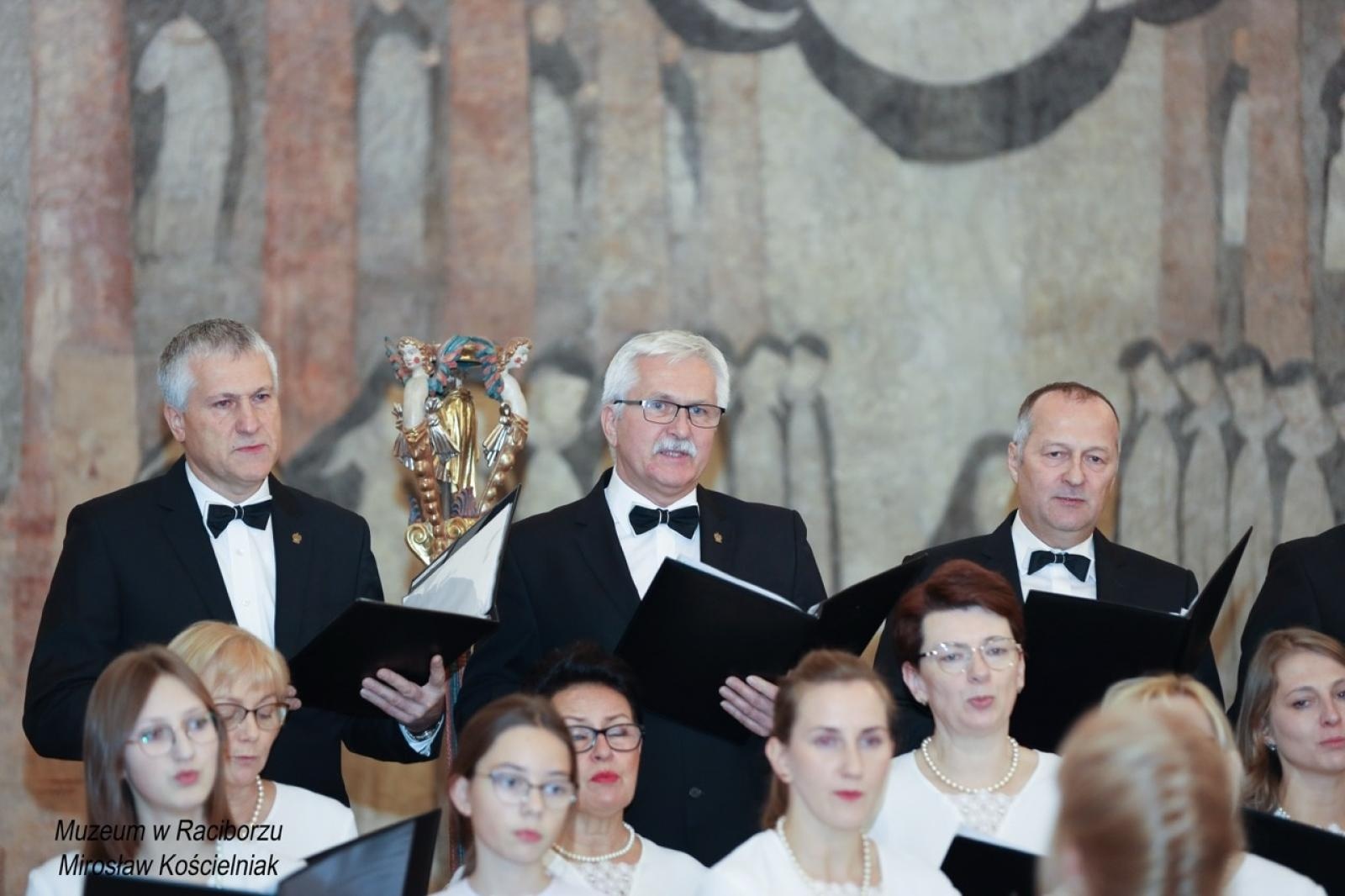 Zdjęcie w galerii na portalu naszraciborz.pl: Wieczór historyczny Pamięć i wdzięczność w raciborskim muzeum wiadomości z regionu