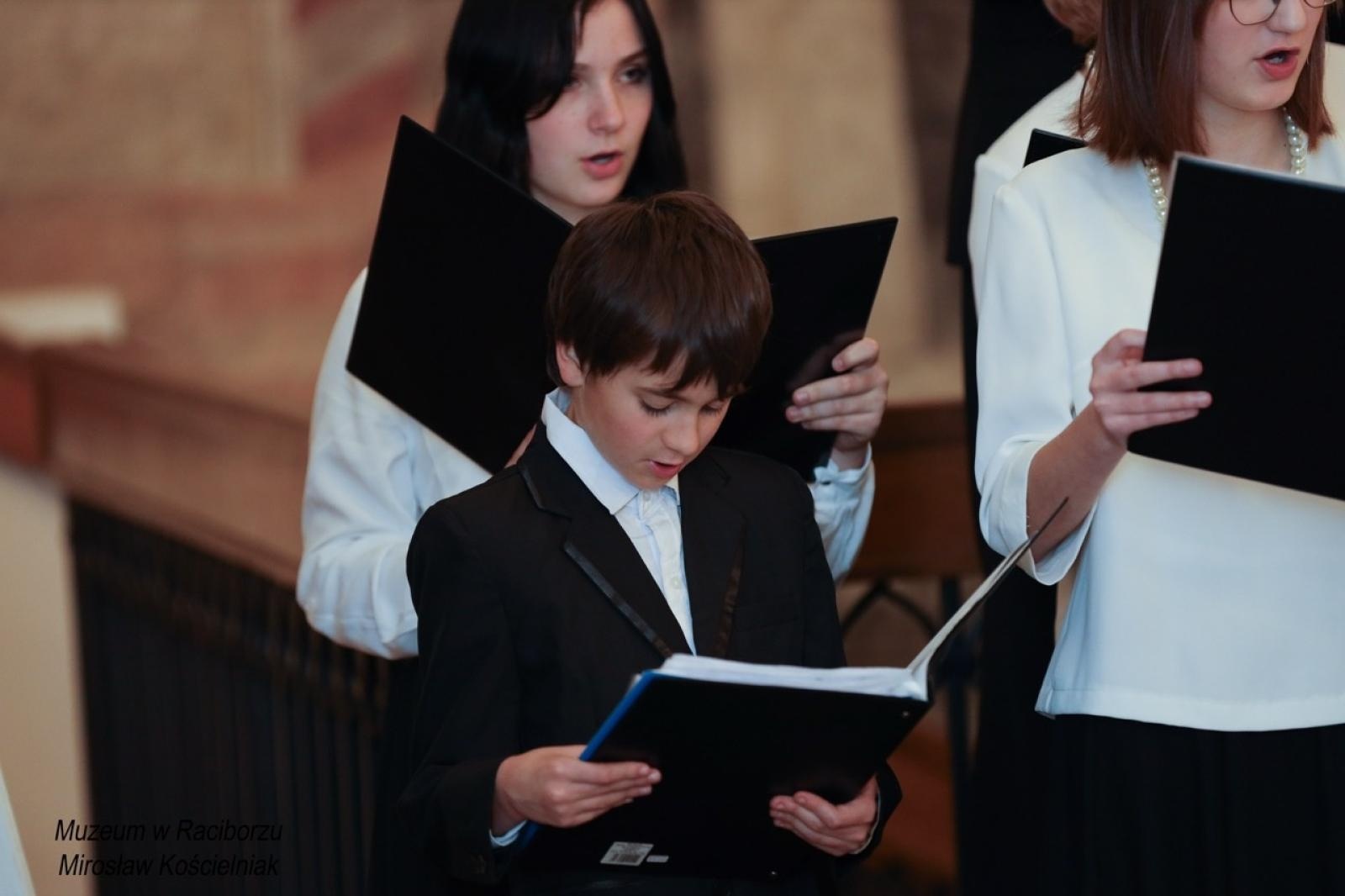Zdjęcie w galerii na portalu naszraciborz.pl: Wieczór historyczny Pamięć i wdzięczność w raciborskim muzeum wiadomości z regionu