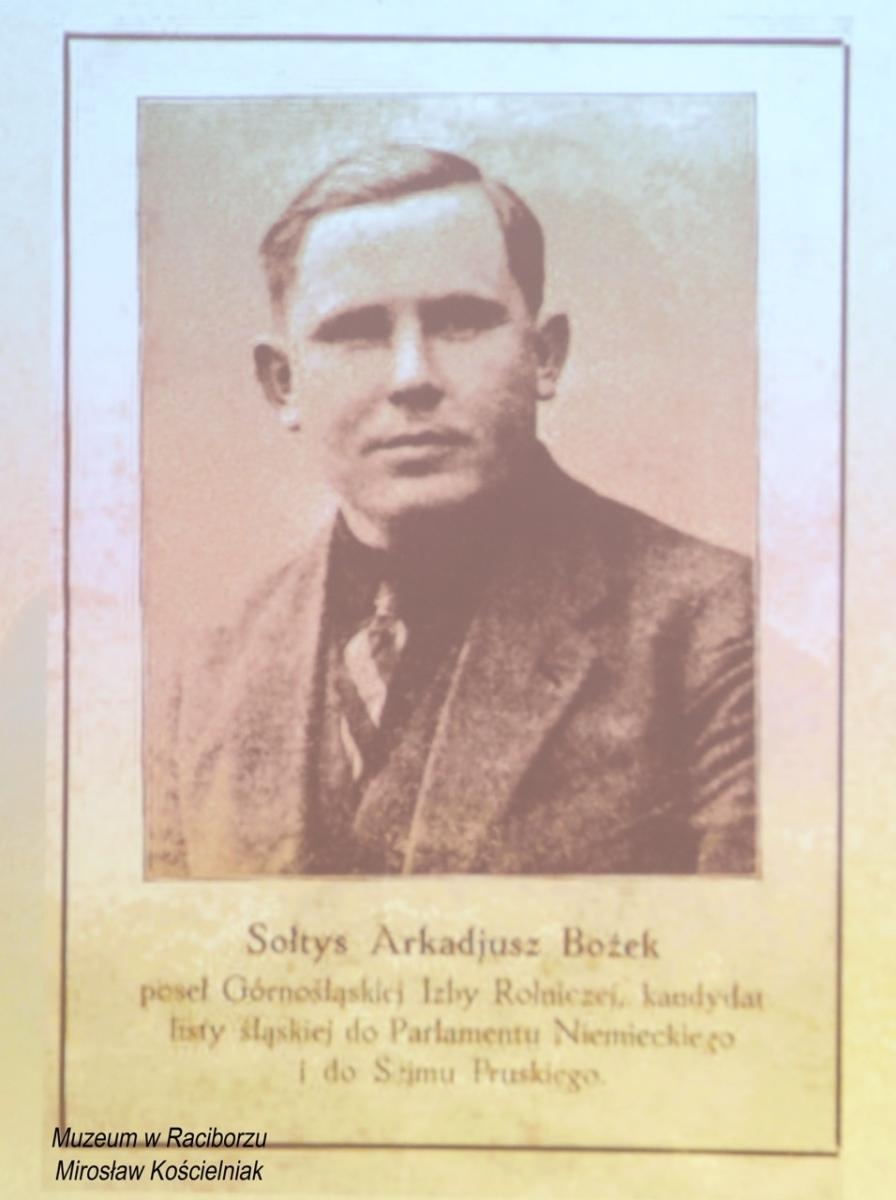 Zdjęcie w galerii na portalu naszraciborz.pl: Wieczór historyczny Pamięć i wdzięczność w raciborskim muzeum wiadomości z regionu