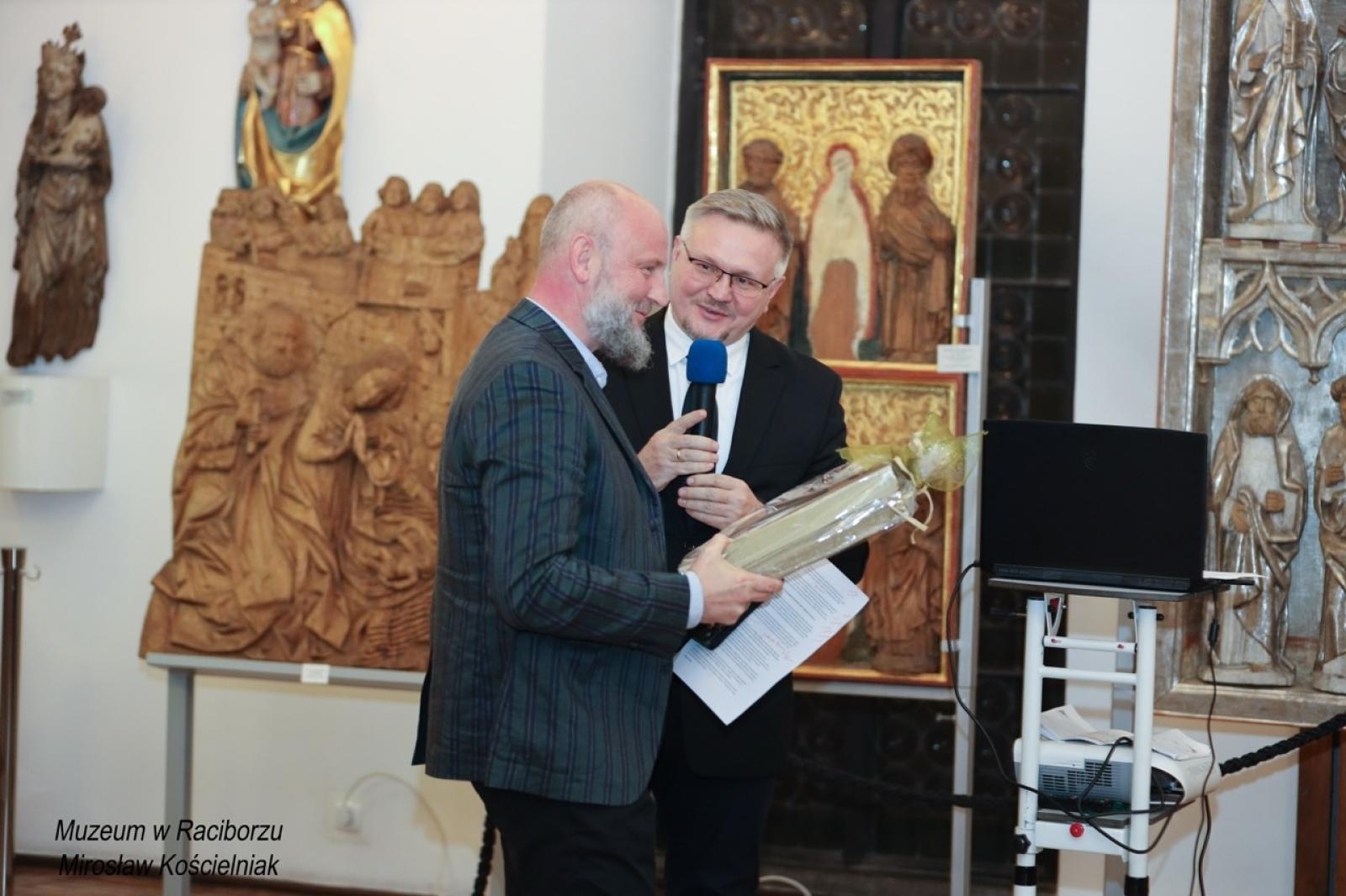 Zdjęcie w galerii na portalu naszraciborz.pl: Wieczór historyczny Pamięć i wdzięczność w raciborskim muzeum wiadomości z regionu