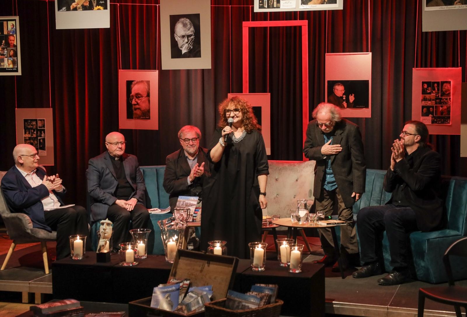 Zdjęcie w galerii na portalu naszraciborz.pl: 40 numerów Almanachu Prowincjonalnego wiadomości z regionu