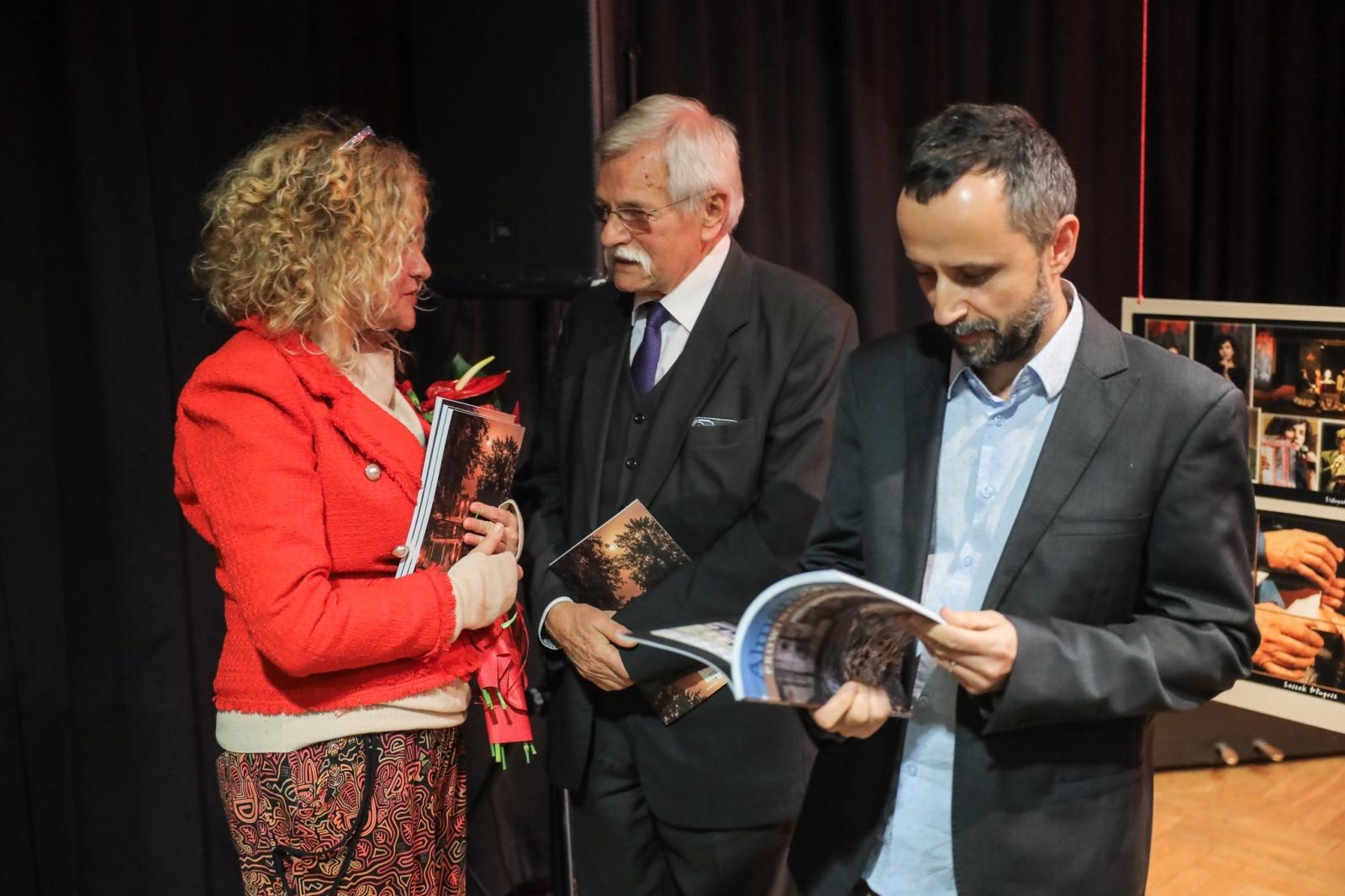 Zdjęcie w galerii na portalu naszraciborz.pl: 40 numerów Almanachu Prowincjonalnego wiadomości z regionu