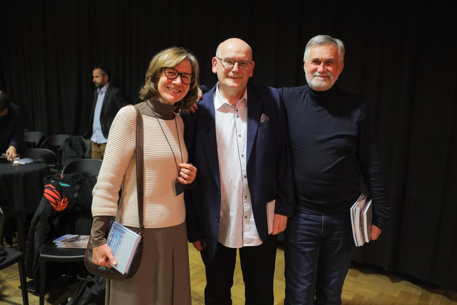 Zdjęcie w galerii na portalu naszraciborz.pl: 40 numerów Almanachu Prowincjonalnego wiadomości z regionu