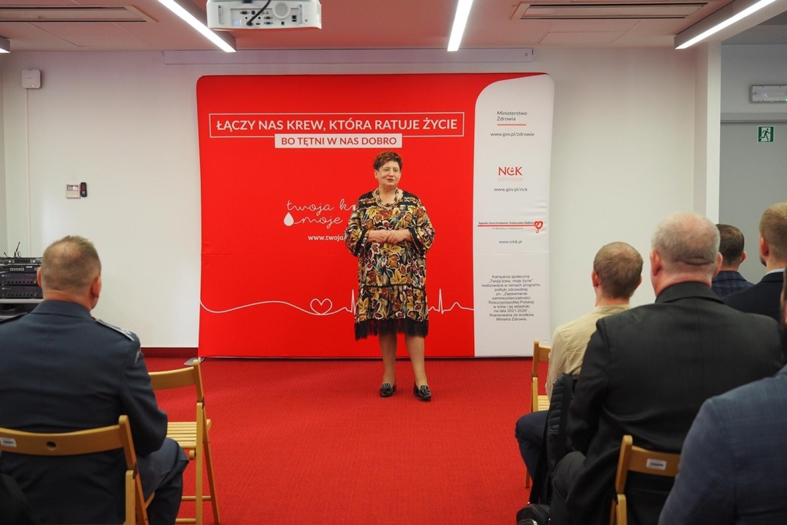 Zdjęcie w galerii na portalu naszraciborz.pl: Odznaczenia Ministra Zdrowia dla Krwiodawców z raciborskiego Centrum Krwiodawstwa wiadomości z regionu