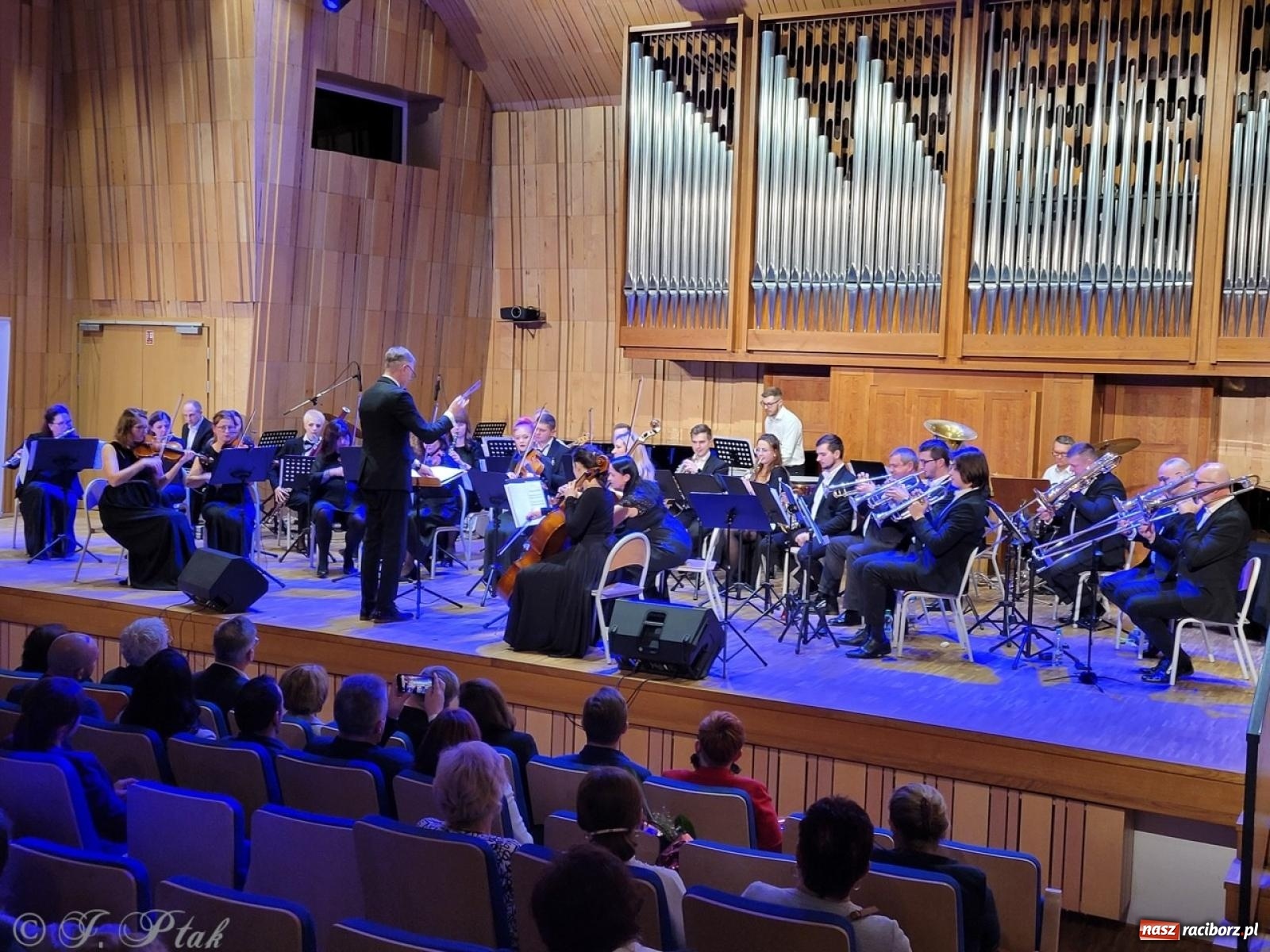 Zdjęcie w galerii na portalu naszraciborz.pl: Raciborska Gala Kultury i Wolontariatu 2024 [FOTO i WIDEO] wiadomości z regionu
