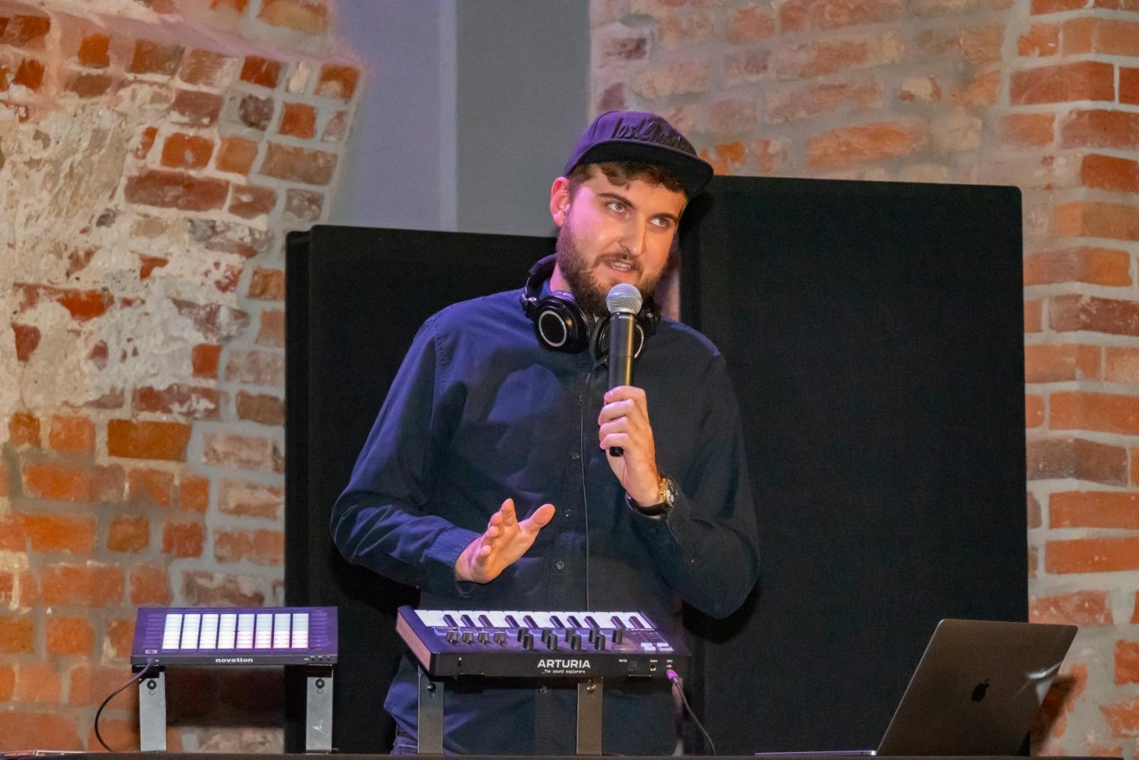 Zdjęcie w galerii na portalu naszraciborz.pl: Wieczór przy Świecach z zespołem SIDORxS-AGE w tworkowskim zamku wiadomości z regionu