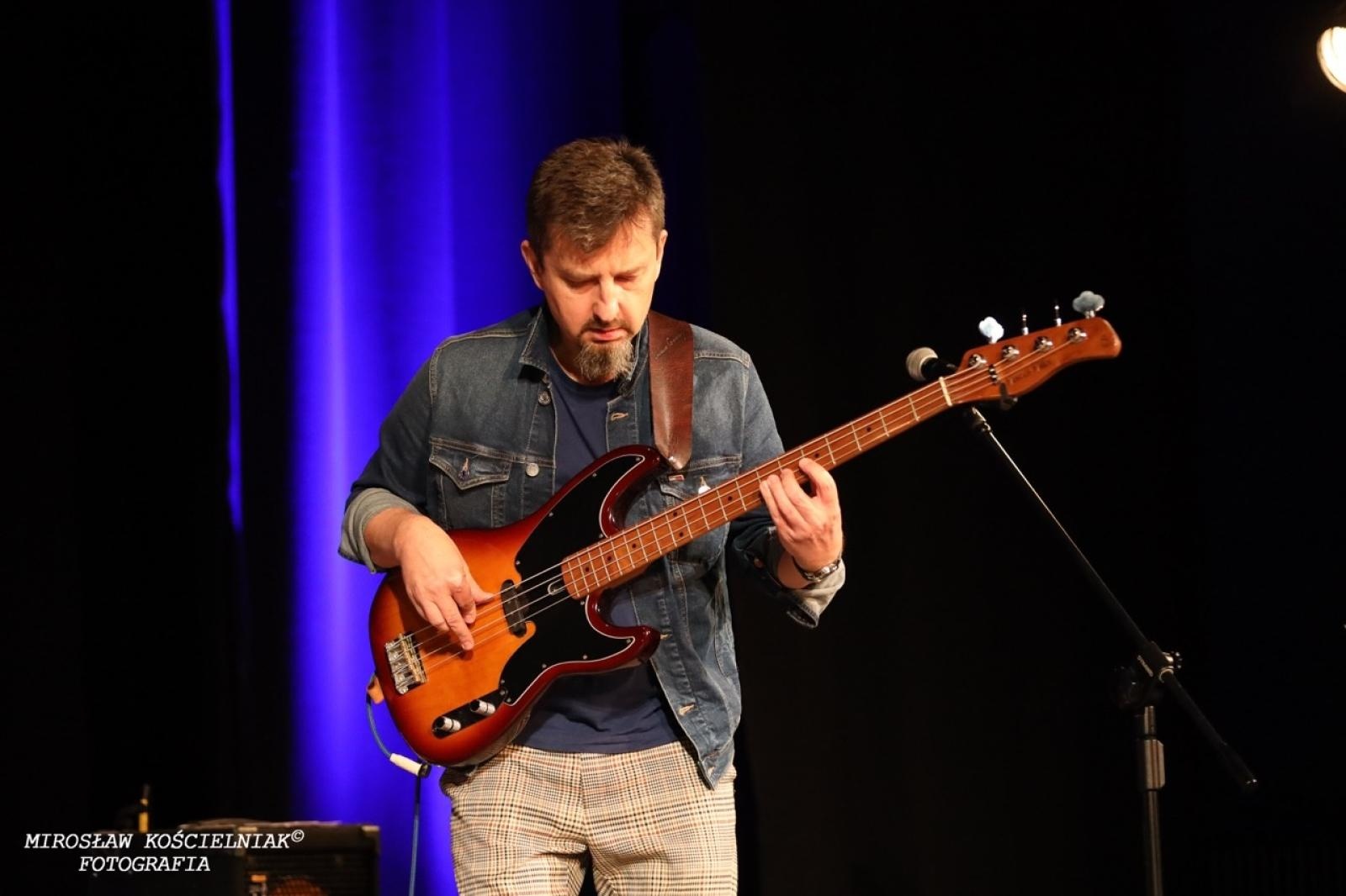 Zdjęcie w galerii na portalu naszraciborz.pl: Muzyczne święto w RCK: Siggy Davis – Gorczyca & Przyjaciele wiadomości z regionu