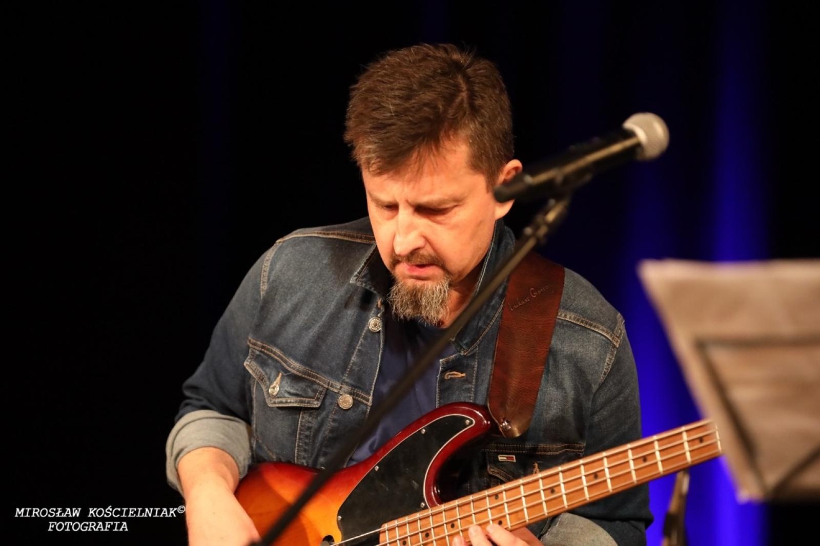 Zdjęcie w galerii na portalu naszraciborz.pl: Muzyczne święto w RCK: Siggy Davis – Gorczyca & Przyjaciele wiadomości z regionu