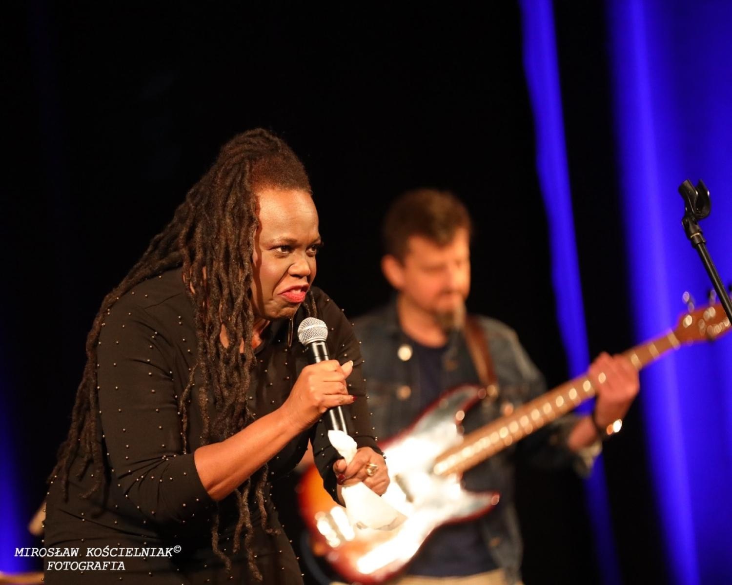 Zdjęcie w galerii na portalu naszraciborz.pl: Muzyczne święto w RCK: Siggy Davis – Gorczyca & Przyjaciele wiadomości z regionu