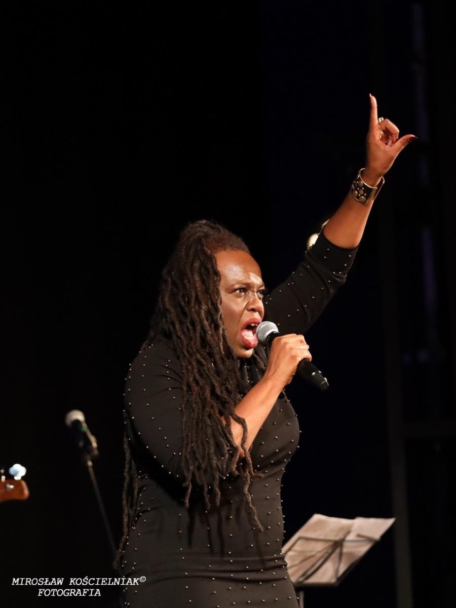 Zdjęcie w galerii na portalu naszraciborz.pl: Muzyczne święto w RCK: Siggy Davis – Gorczyca & Przyjaciele wiadomości z regionu