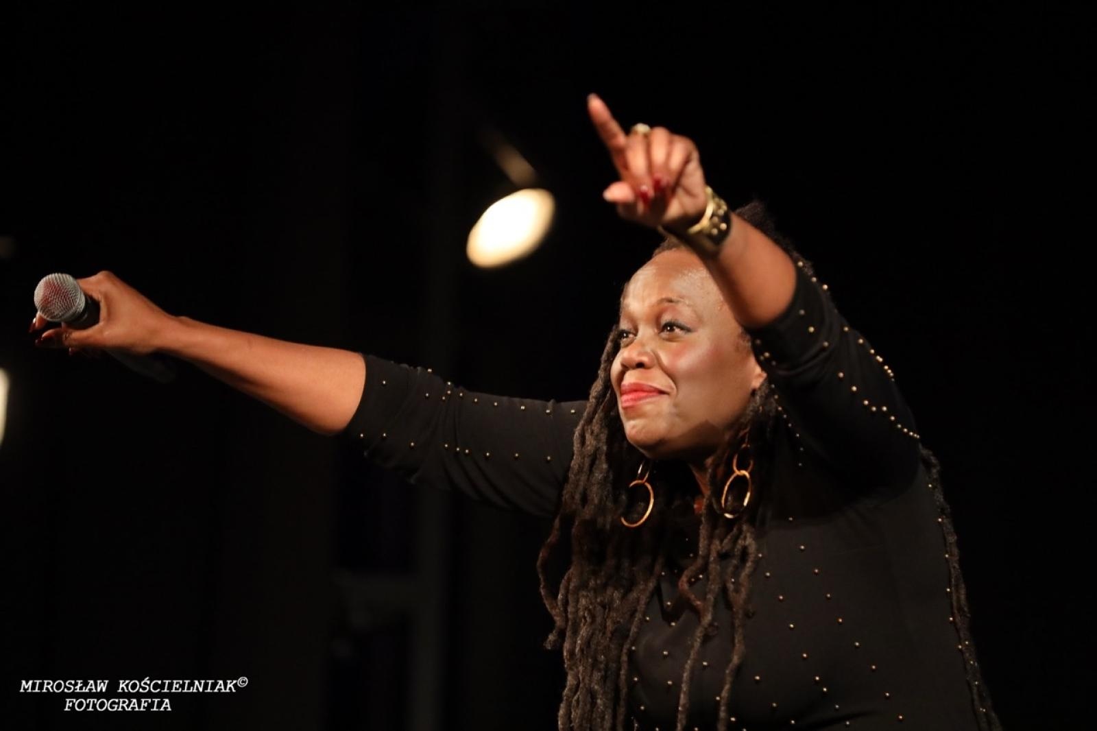 Zdjęcie w galerii na portalu naszraciborz.pl: Muzyczne święto w RCK: Siggy Davis – Gorczyca & Przyjaciele wiadomości z regionu