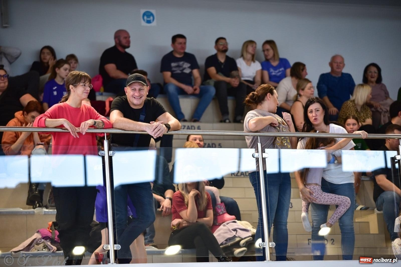 Zdjęcie w galerii na portalu naszraciborz.pl: IV Mistrzostwa Raciborza Szkół Podstawowych w pływaniu – sportowa rywalizacja na H2Ostróg zakończona wiadomości z regionu