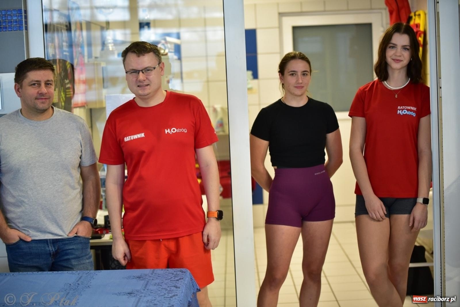 Zdjęcie w galerii na portalu naszraciborz.pl: IV Mistrzostwa Raciborza Szkół Podstawowych w pływaniu – sportowa rywalizacja na H2Ostróg zakończona wiadomości z regionu