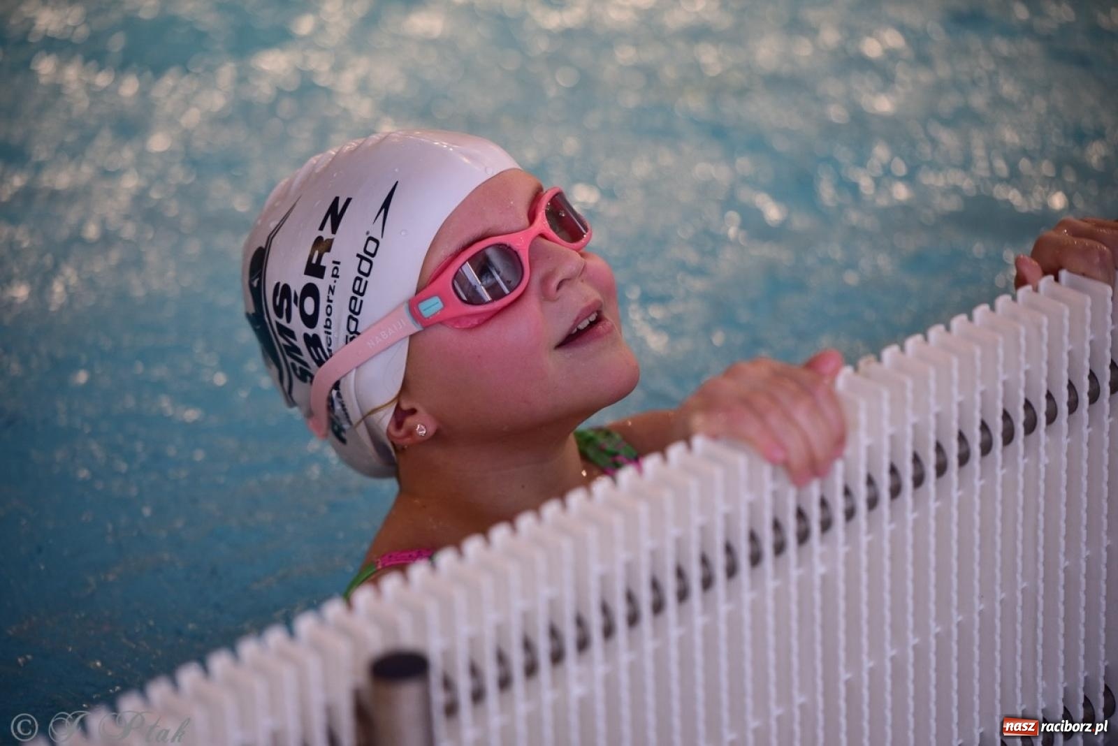 Zdjęcie w galerii na portalu naszraciborz.pl: IV Mistrzostwa Raciborza Szkół Podstawowych w pływaniu – sportowa rywalizacja na H2Ostróg zakończona wiadomości z regionu