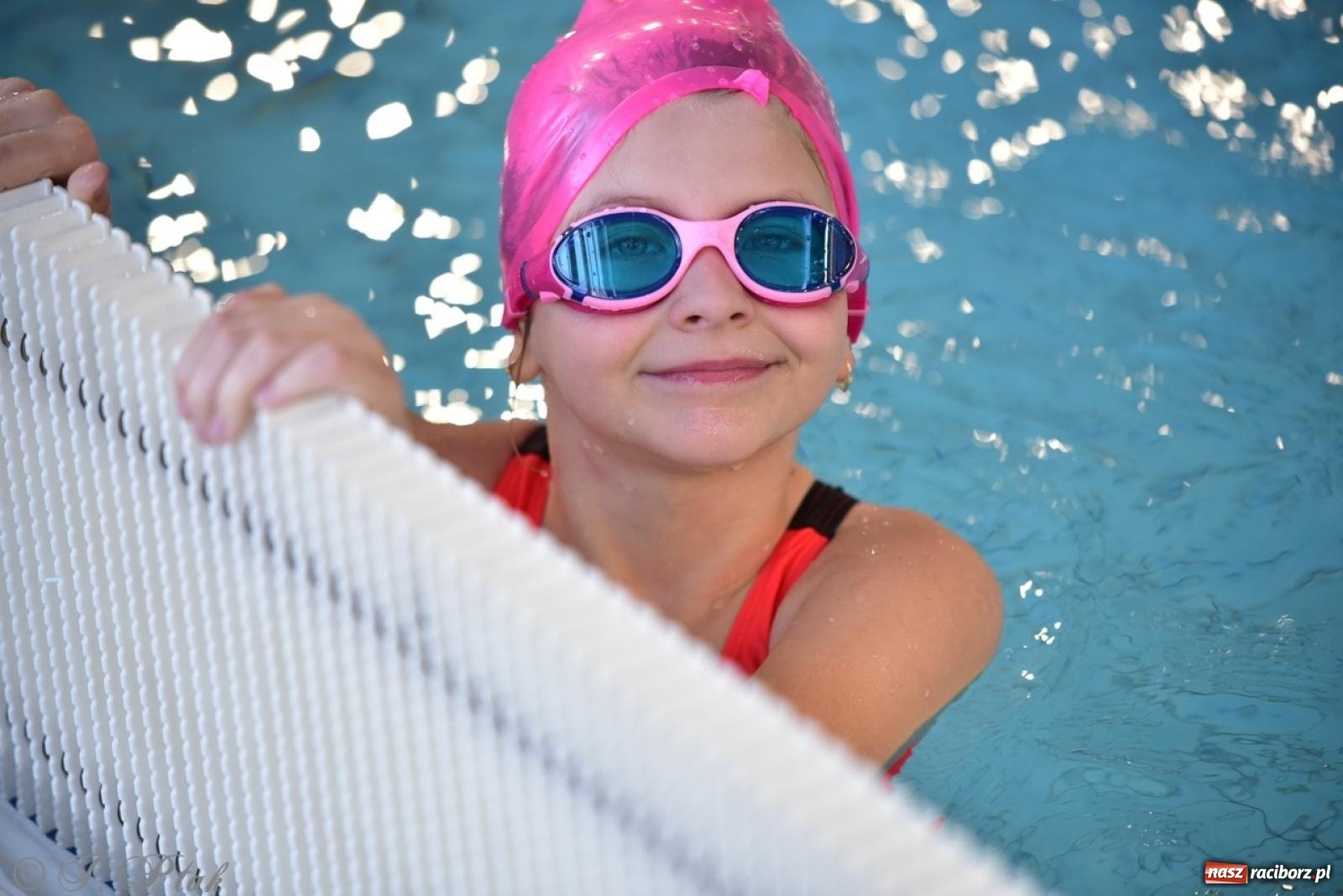 Zdjęcie w galerii na portalu naszraciborz.pl: IV Mistrzostwa Raciborza Szkół Podstawowych w pływaniu – sportowa rywalizacja na H2Ostróg zakończona wiadomości z regionu