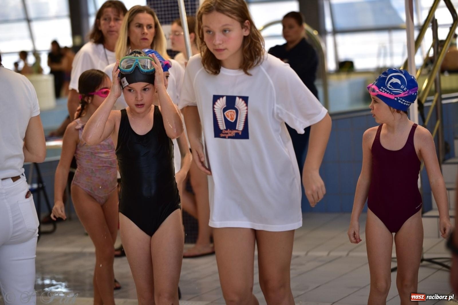 Zdjęcie w galerii na portalu naszraciborz.pl: IV Mistrzostwa Raciborza Szkół Podstawowych w pływaniu – sportowa rywalizacja na H2Ostróg zakończona wiadomości z regionu