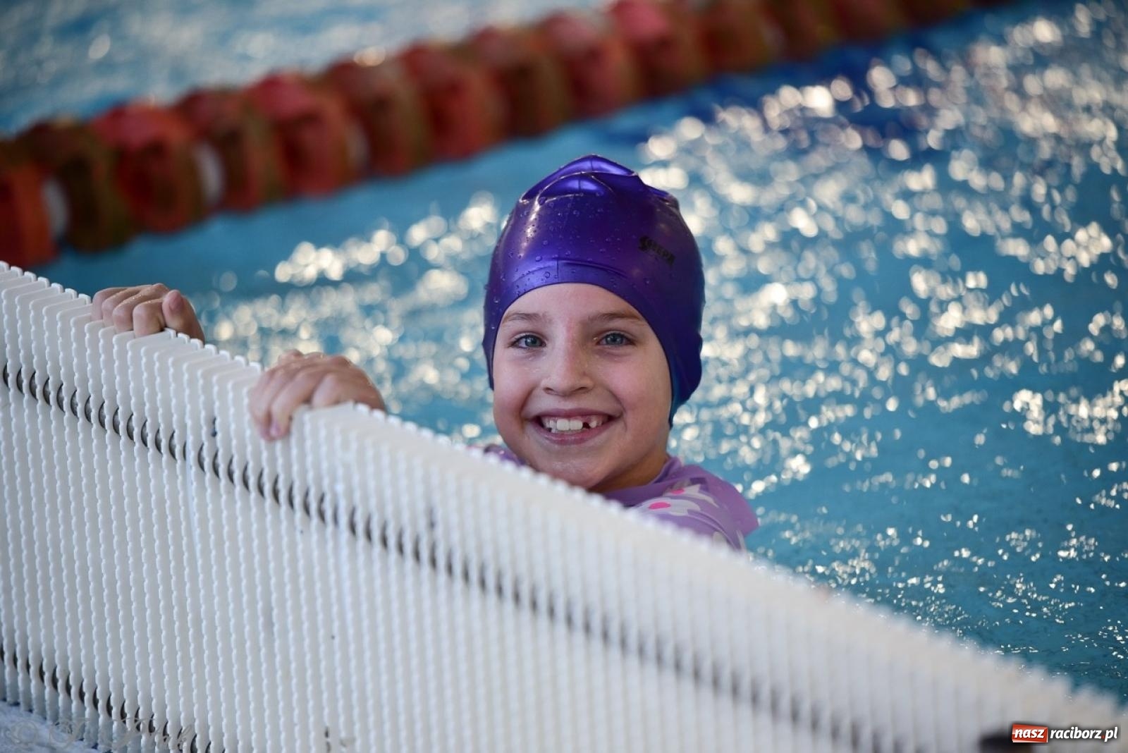Zdjęcie w galerii na portalu naszraciborz.pl: IV Mistrzostwa Raciborza Szkół Podstawowych w pływaniu – sportowa rywalizacja na H2Ostróg zakończona wiadomości z regionu