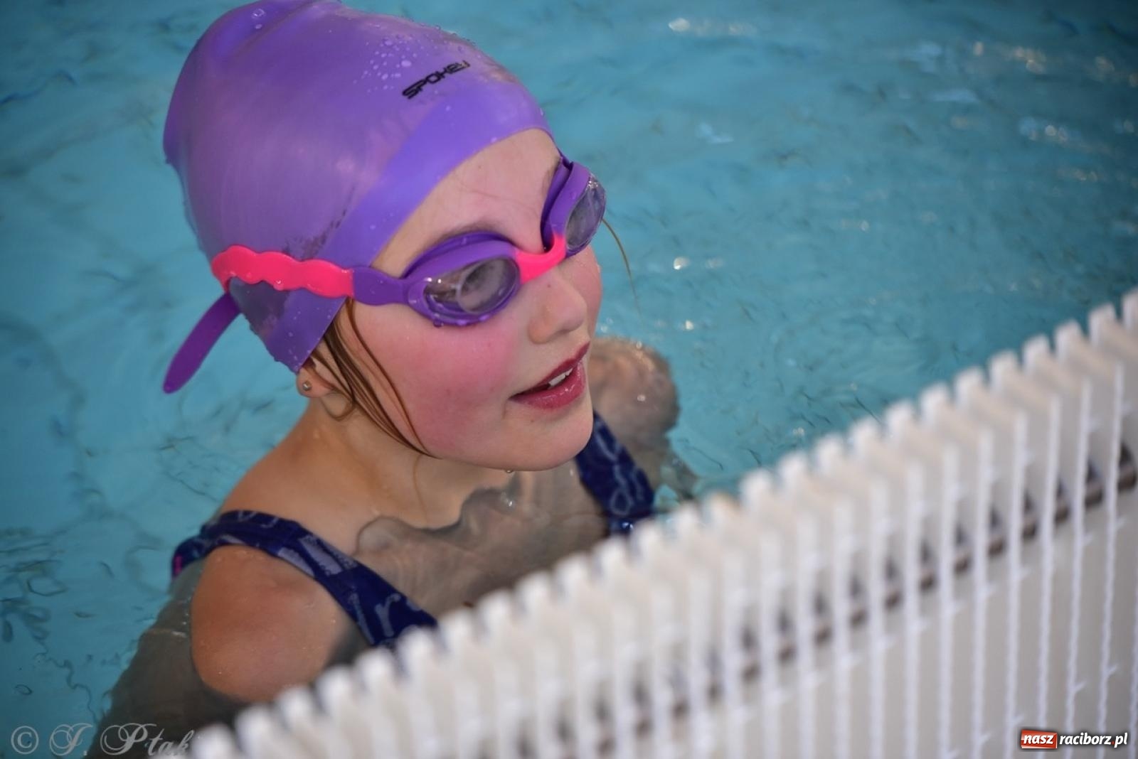 Zdjęcie w galerii na portalu naszraciborz.pl: IV Mistrzostwa Raciborza Szkół Podstawowych w pływaniu – sportowa rywalizacja na H2Ostróg zakończona wiadomości z regionu