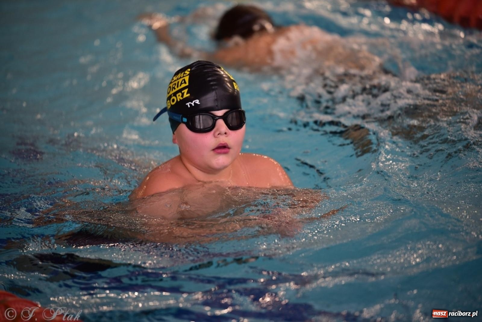 Zdjęcie w galerii na portalu naszraciborz.pl: IV Mistrzostwa Raciborza Szkół Podstawowych w pływaniu – sportowa rywalizacja na H2Ostróg zakończona wiadomości z regionu